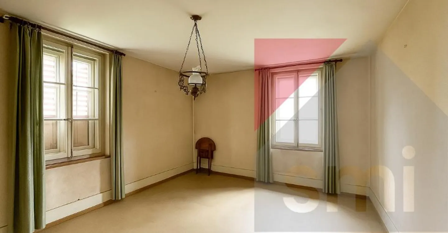 Character house to renovate Plot of 1005m2 central zone - Photo 7 of 9