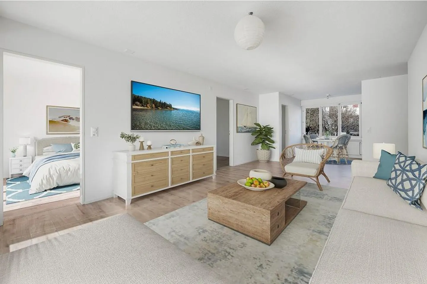 Light-Filled Rooms with a Comfortable Atmosphere - Photo 1 of 13