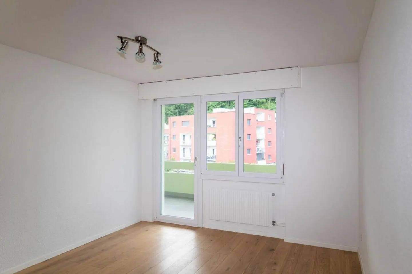 Modernes 3.5-Zimmer-Apartment - Foto 7 von 9