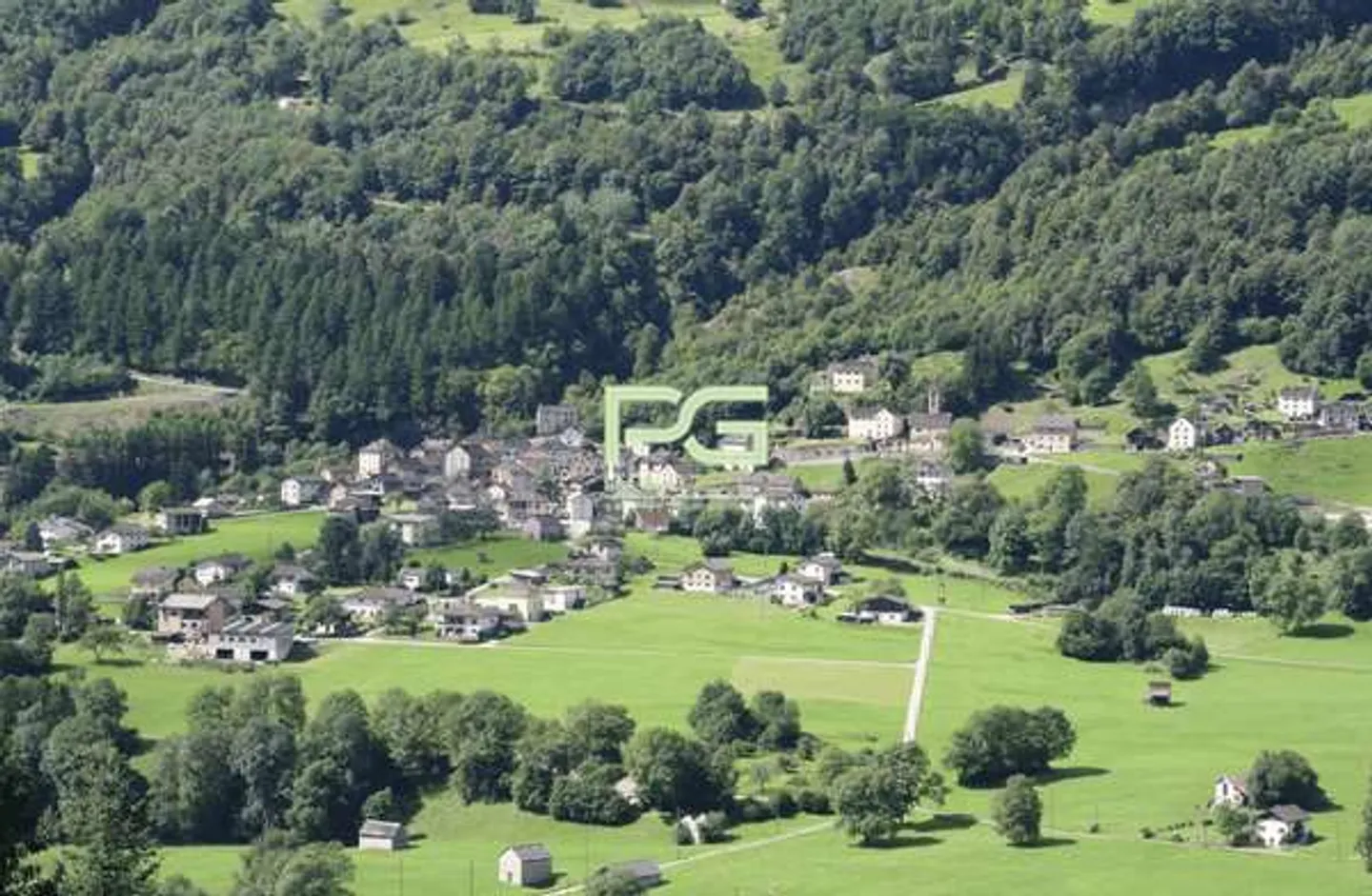 Building land with approved project in Prugiasco - Photo 1 of 5