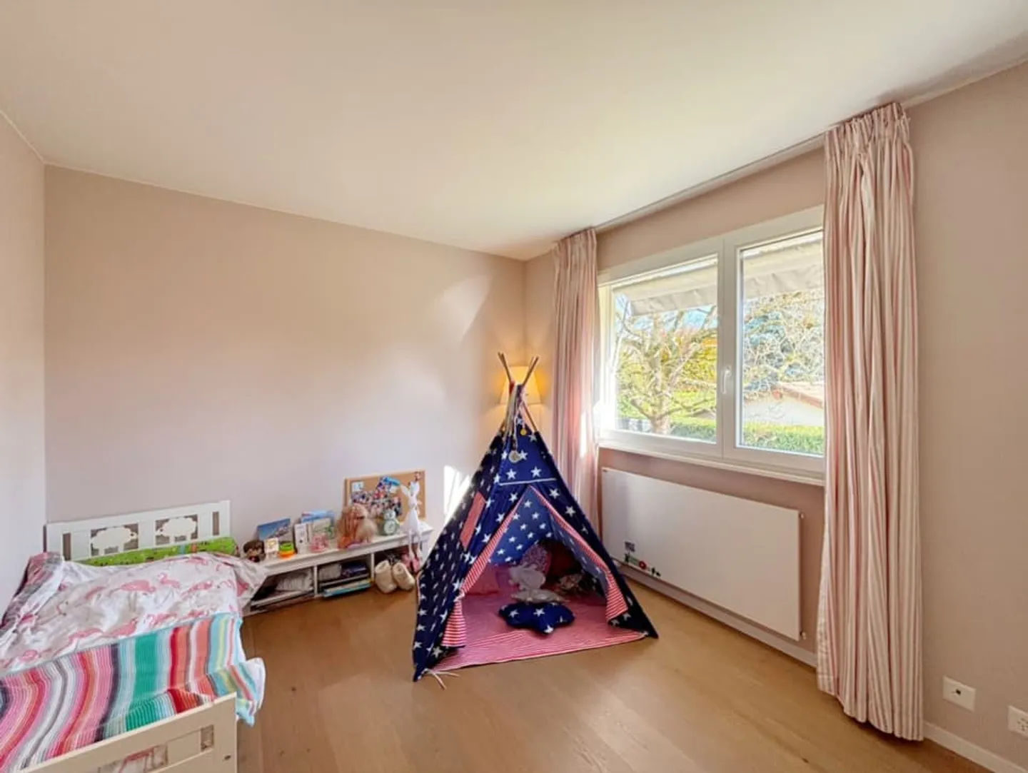 Magnificent villa 6p / 4 bedrooms + office / Garden with pool - Photo 5 of 7