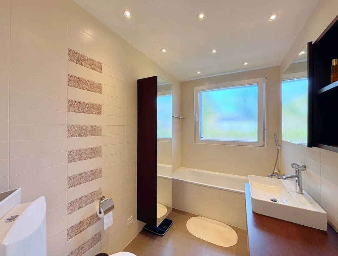 Magnificent villa 6p / 4 bedrooms + office / Garden with pool - Photo 6 of 7