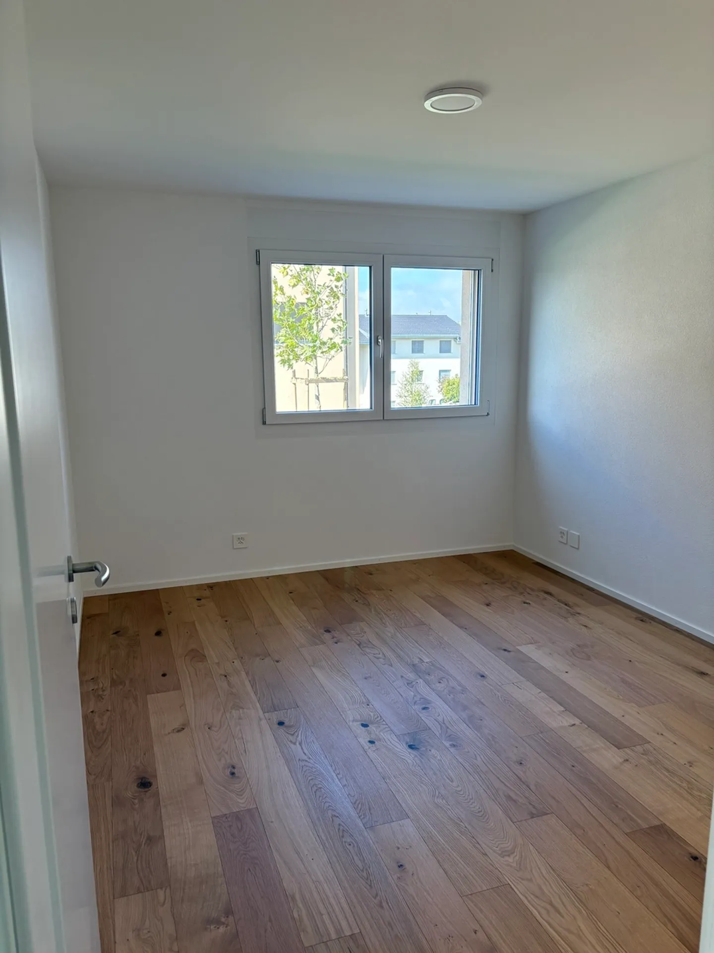 Apartment for rent - Photo 4 of 12