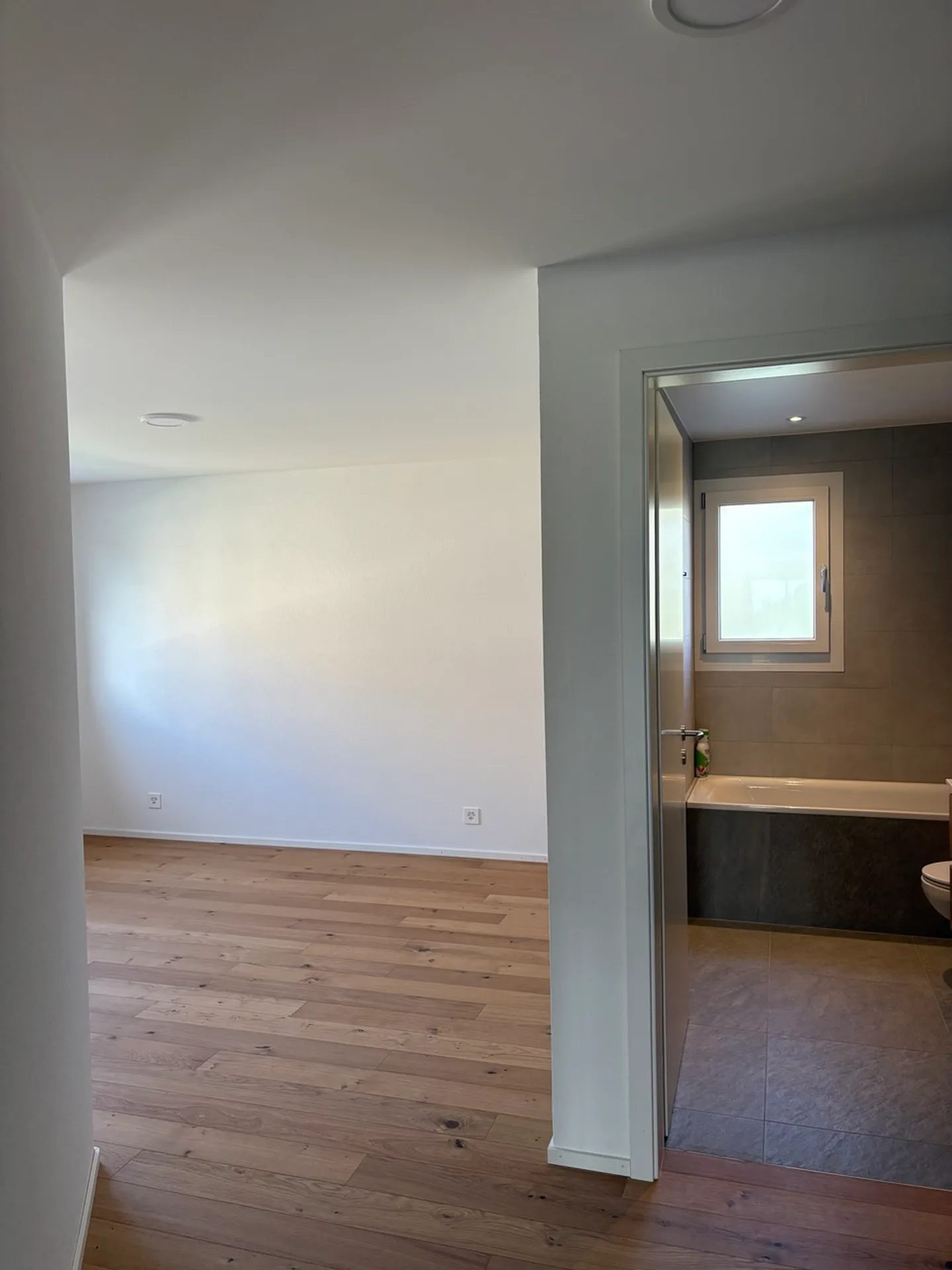 Apartment for rent - Photo 6 of 12