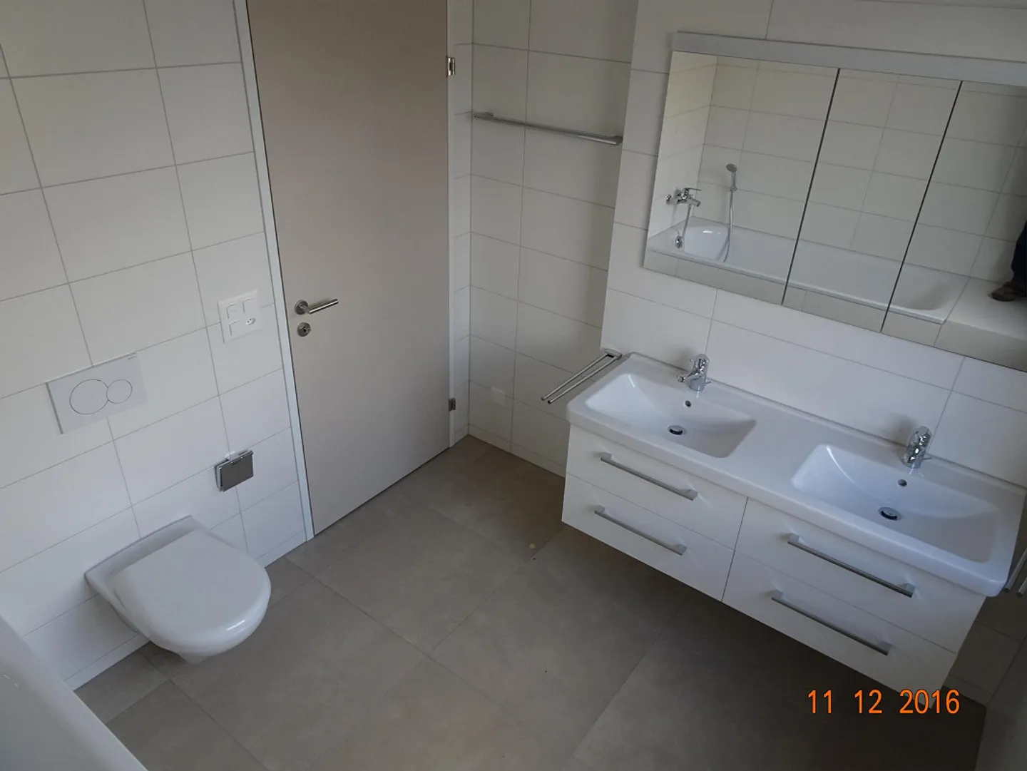 Spacious, Quiet 4 1/2 Room Apartment on the 1st Floor - Photo 10 of 13