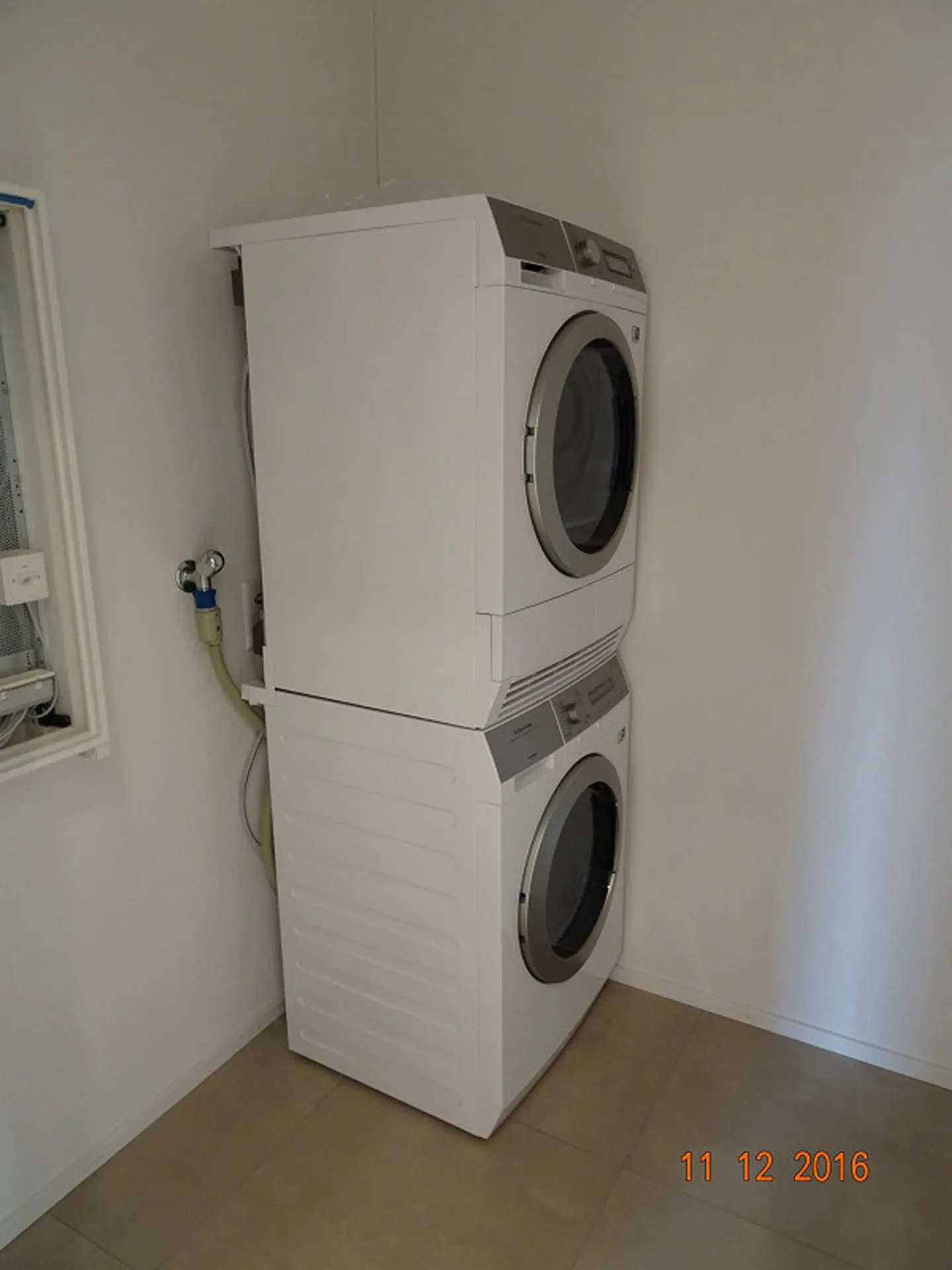 Spacious, Quiet 4 1/2 Room Apartment on the 1st Floor - Photo 13 of 13