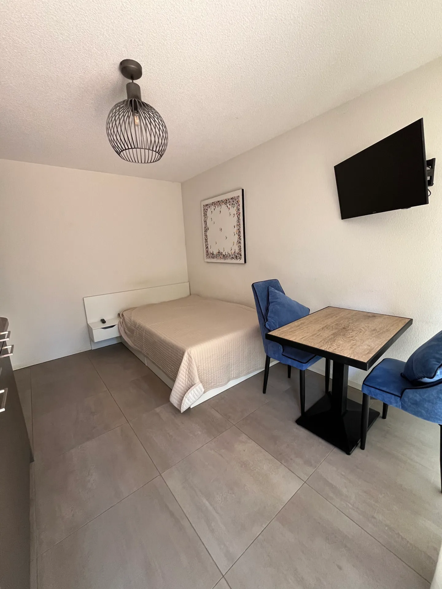 Furnished studio located at Chemin des Diablerets 2, 1012 Lausanne - Photo 3 of 5