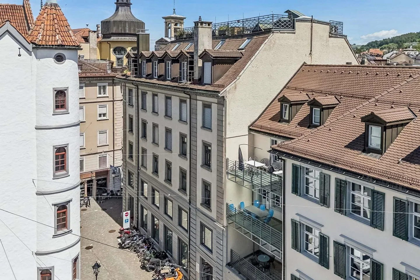 Immeuble résidentiel et commercial au centre de Saint-Gall - Photo 3 sur 9