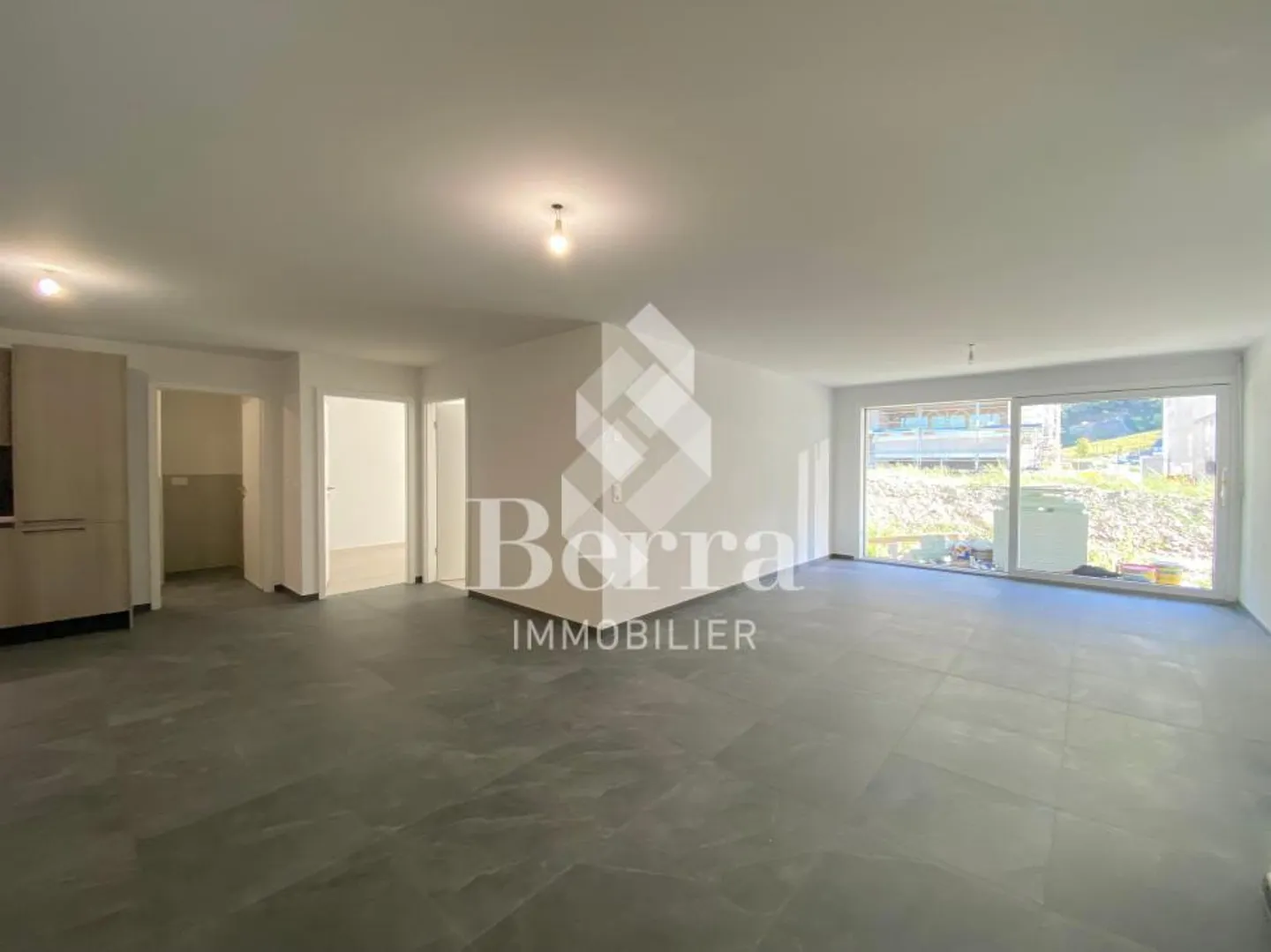 Grand appartement de 3,5 pièces dans un nouveau bâtiment avec jardin, disponible immédiatement ! - Photo 5 sur 13