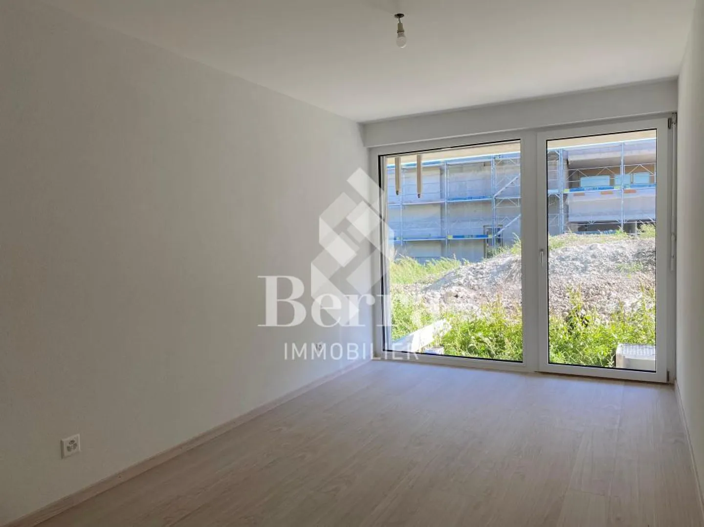 Grand appartement de 3,5 pièces dans un nouveau bâtiment avec jardin, disponible immédiatement ! - Photo 10 sur 13