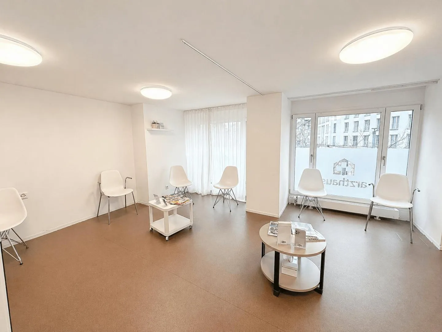 Immeuble résidentiel et commercial au centre de Saint-Gall - Photo 7 sur 9