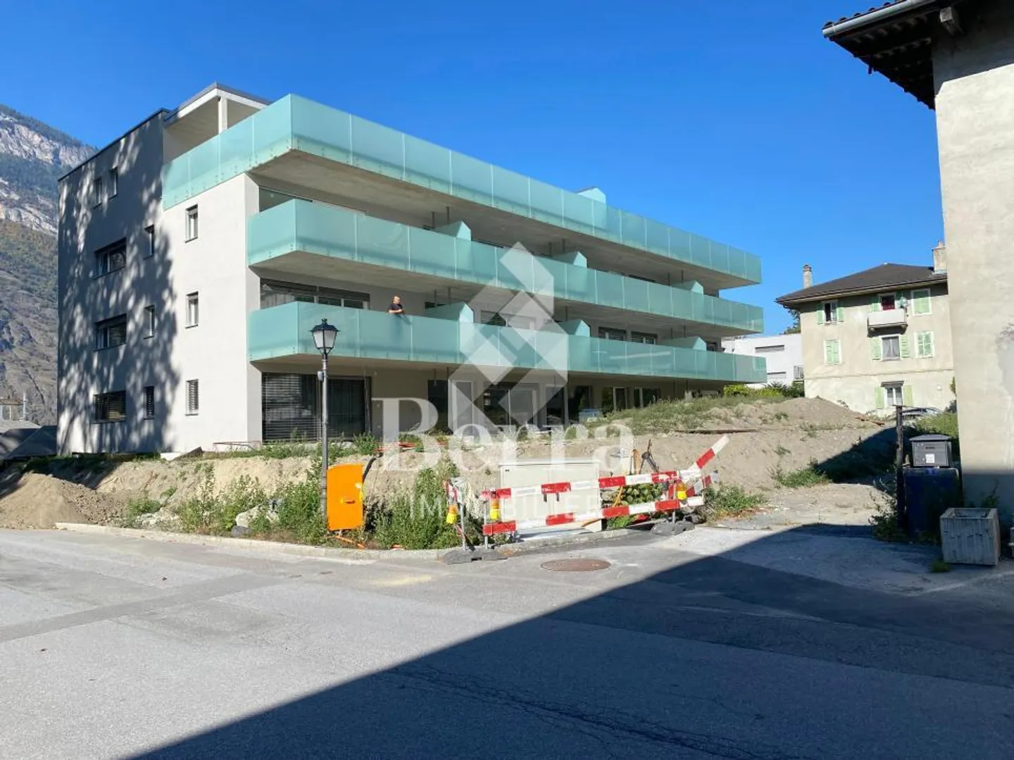 Grand appartement de 3,5 pièces dans un nouveau bâtiment avec jardin, disponible immédiatement ! - Photo 12 sur 13