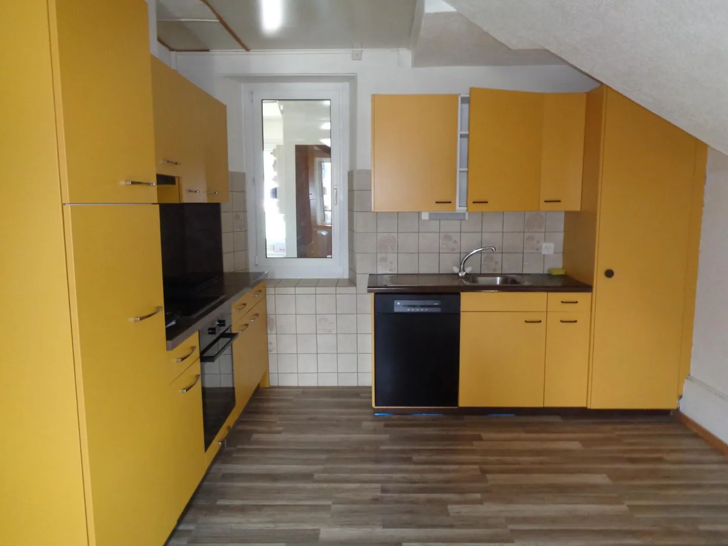 Appartamento 4 locali - Foto 1 di 12