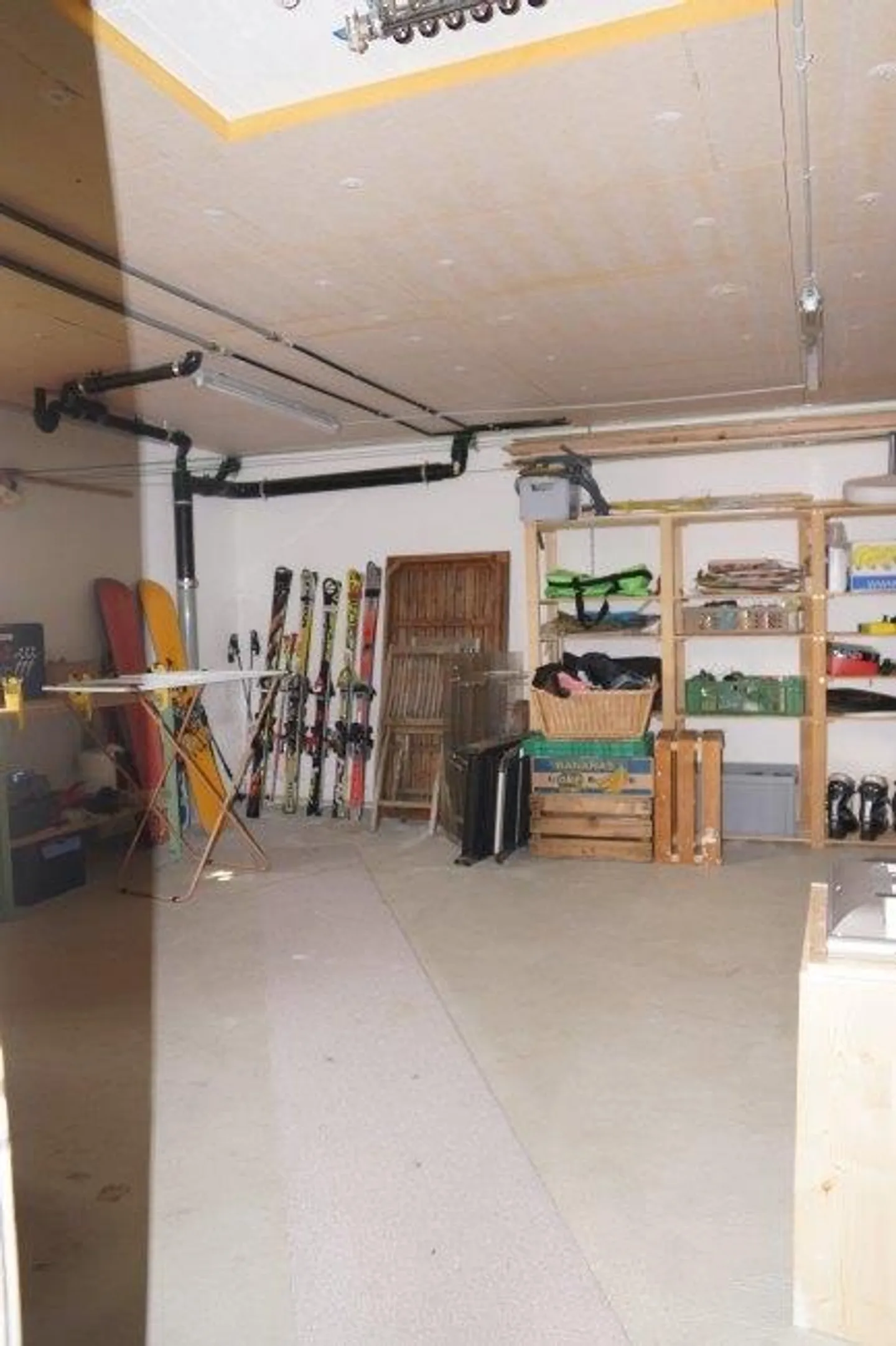 5-room single-family house with 2 garages - Photo 15 of 15