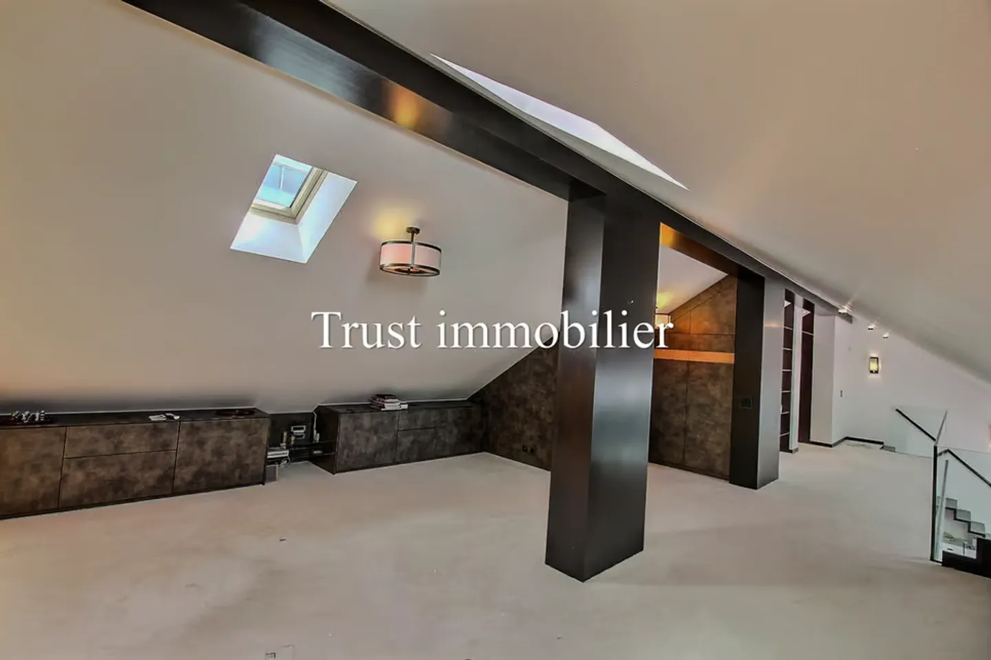 5058.EG Spacieux duplex - Vue panoramique lac et montagnes, Vevey - Photo 12 sur 13