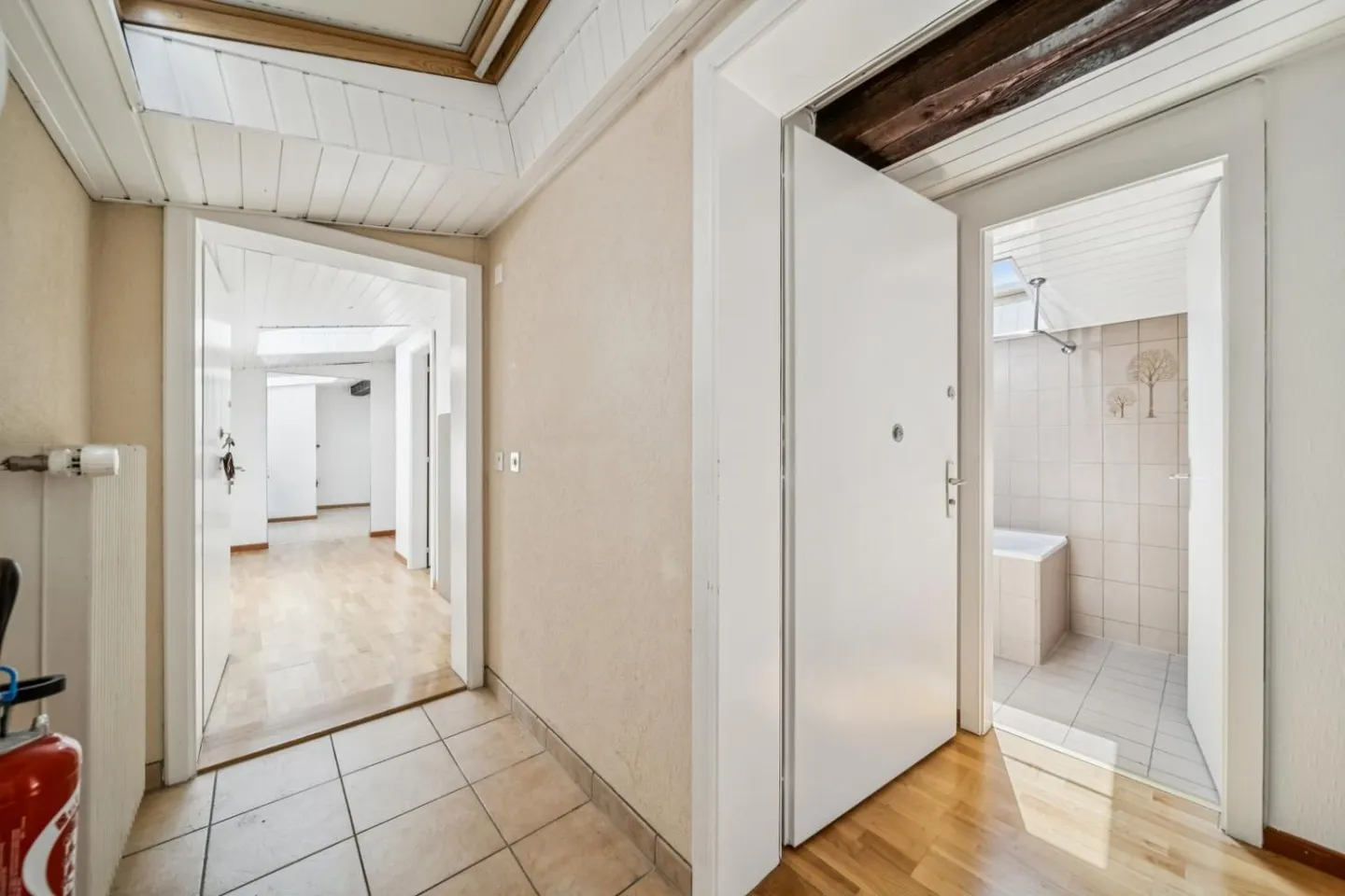 Characterful penthouse with exceptional panorama - Photo 8 of 8