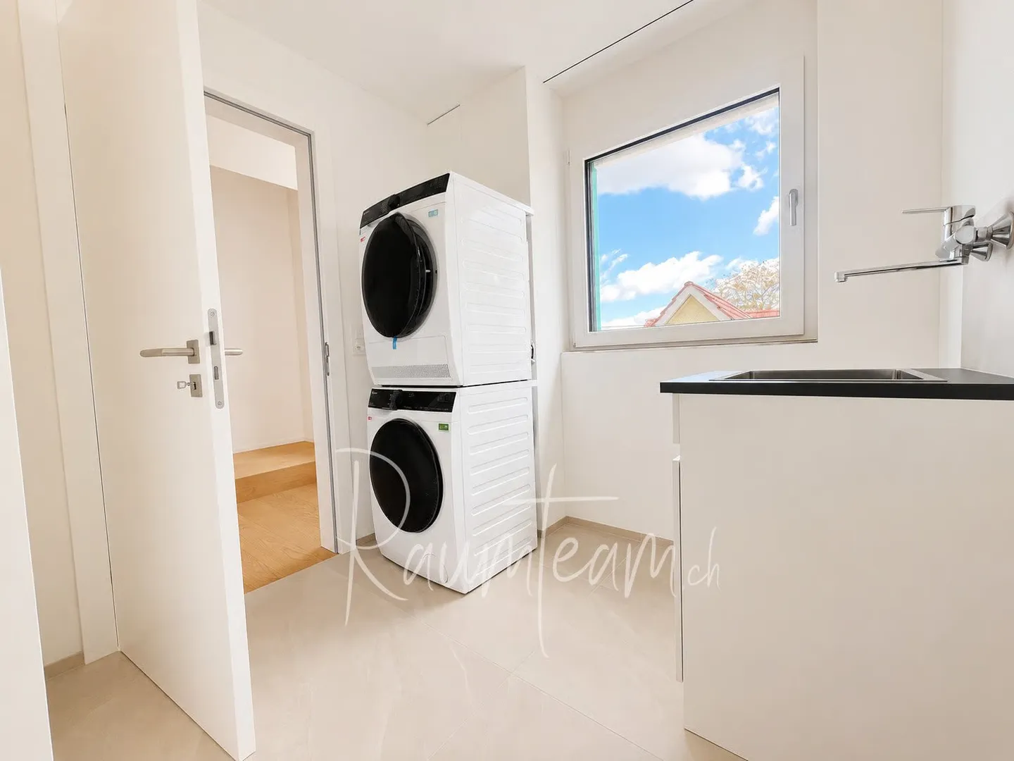 First occupancy: Modern living with Säntis view - Photo 9 of 11