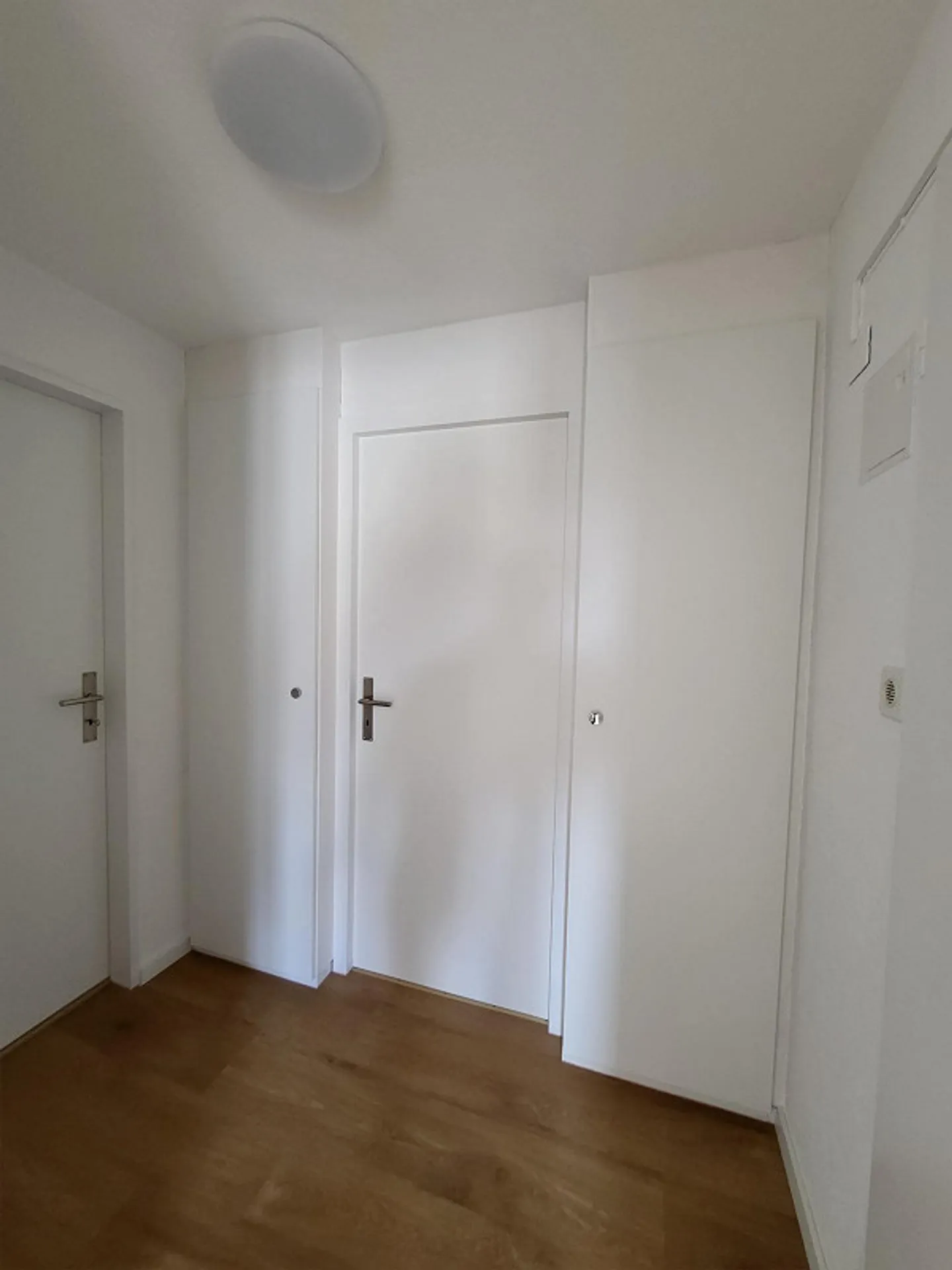 Central 2-Room Apartment - Photo 8 of 11