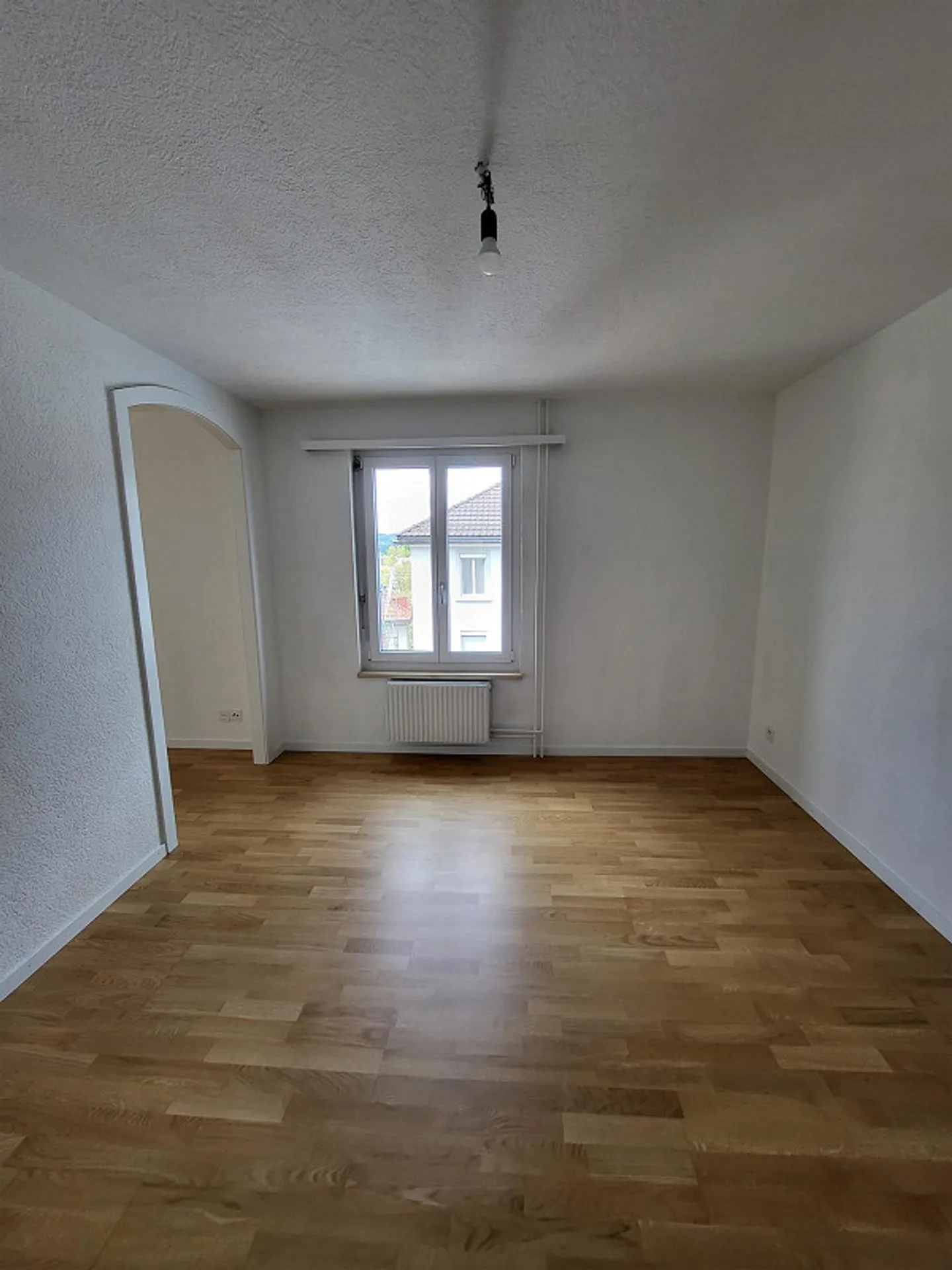 Central 2-Room Apartment - Photo 4 of 11