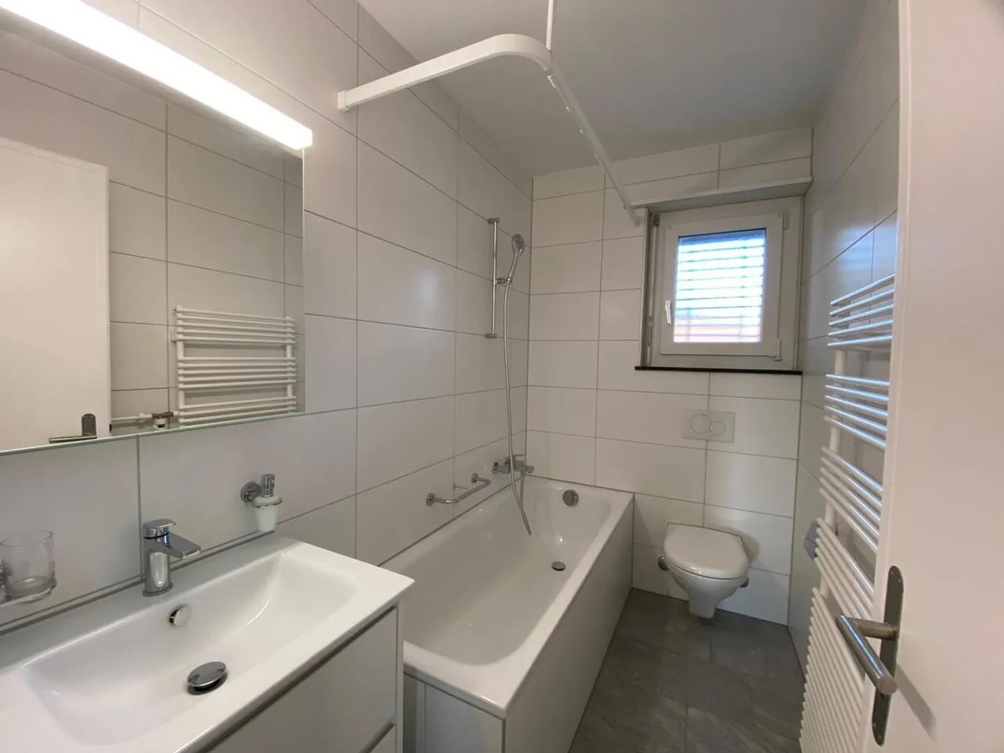 À louer : Appartement 4 de pièces entièrement rénové à Orpond - Photo 6 sur 12