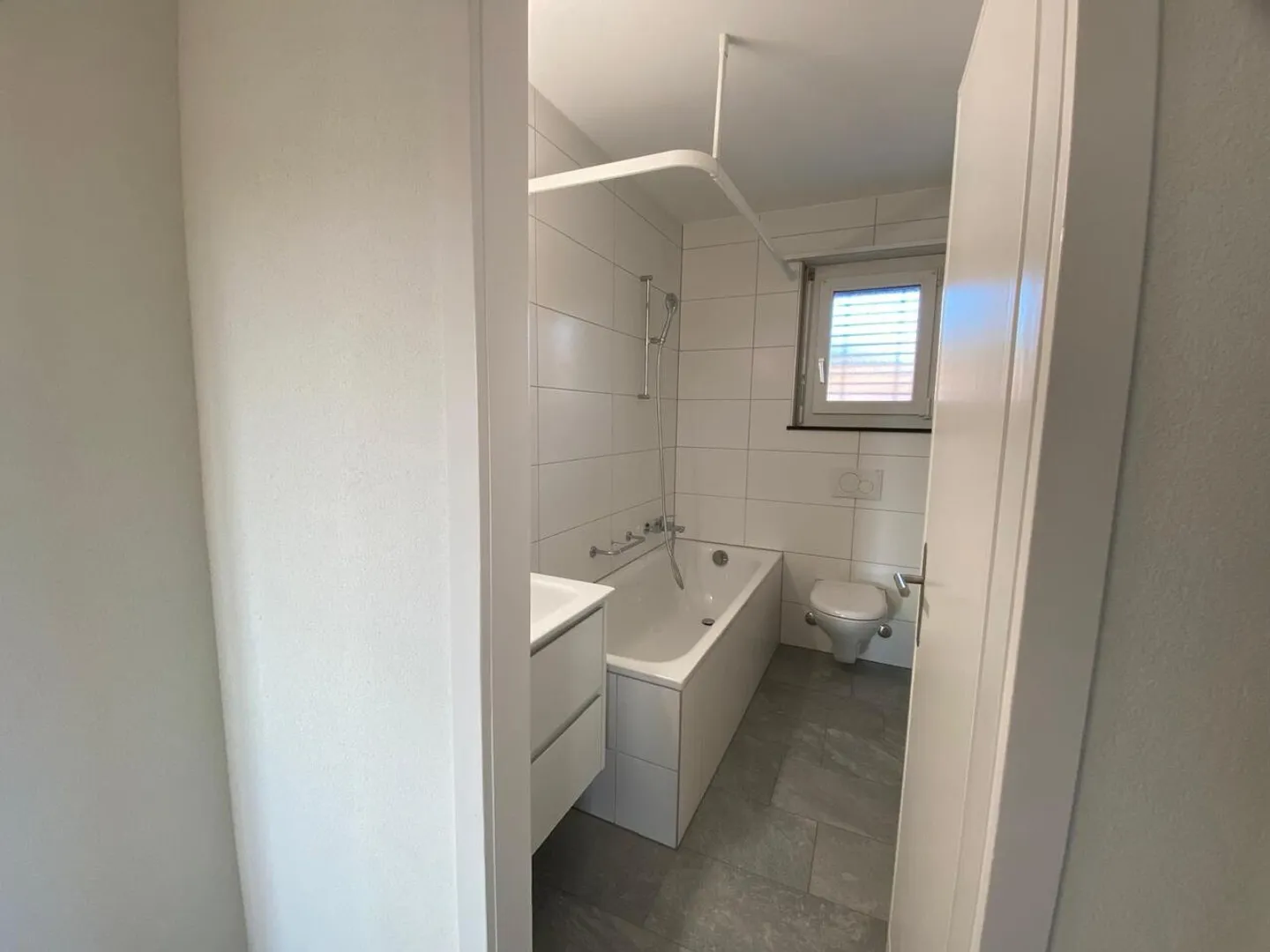 À louer : Appartement 4 de pièces entièrement rénové à Orpond - Photo 7 sur 12