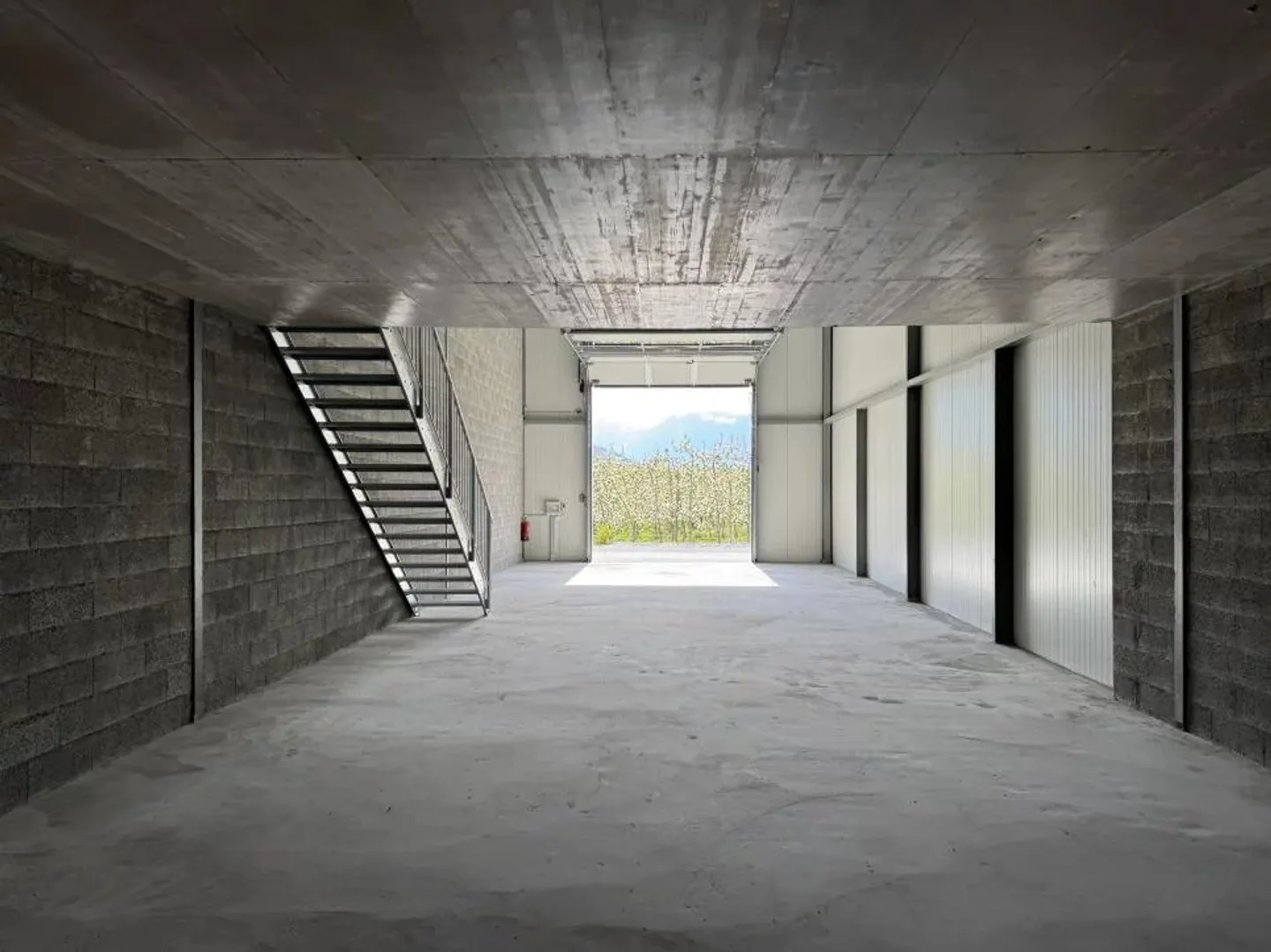 Halle Les Vergers Saxon Nähe der A9 - Foto 13 von 16