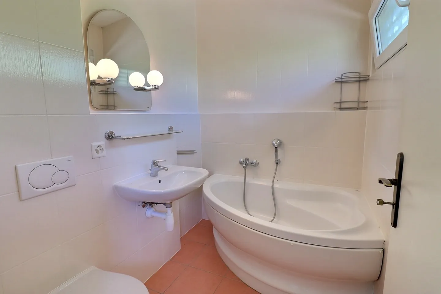 Charmante villa à Estavayer-le-Lac - Photo 8 sur 9