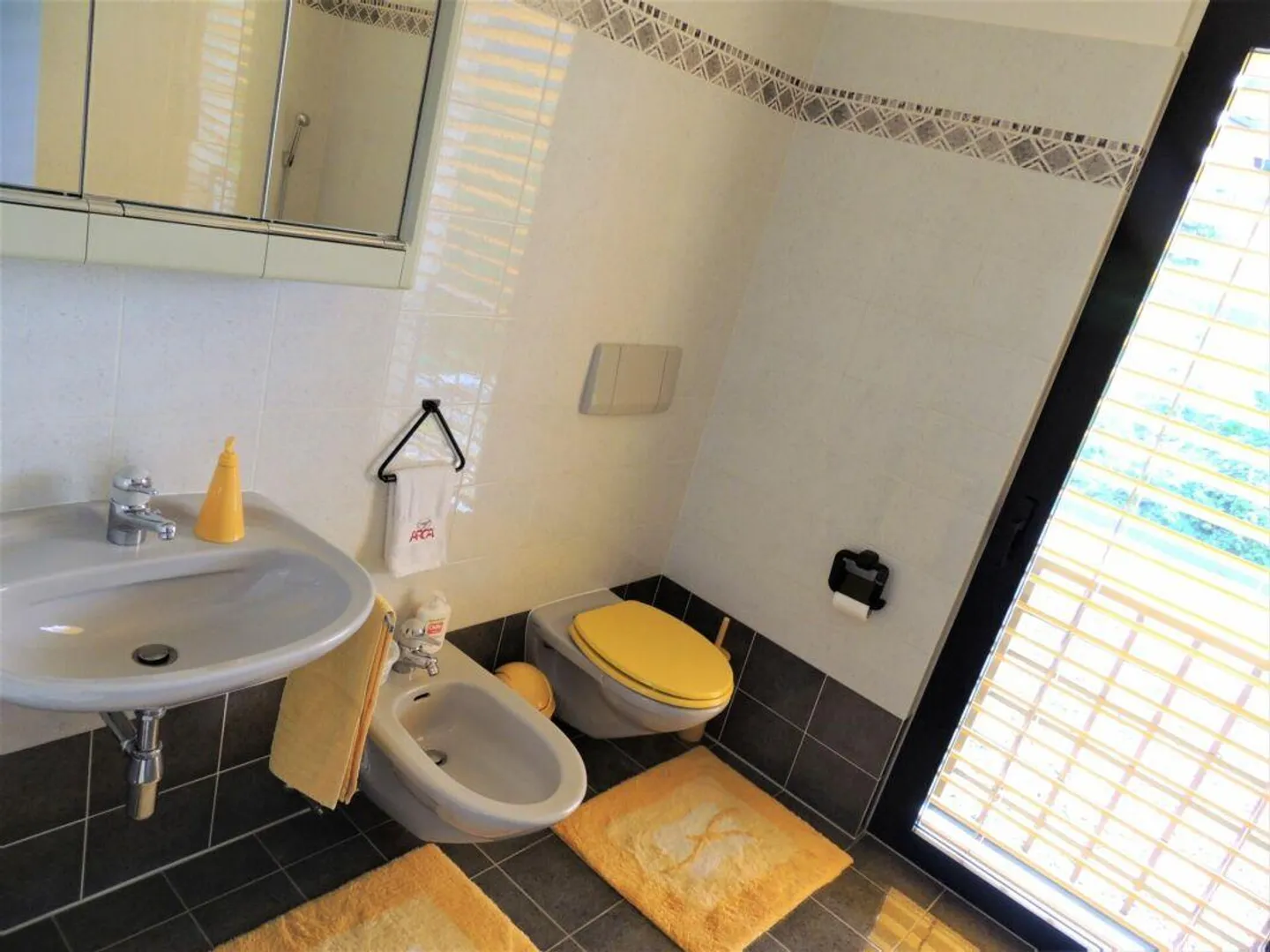 EINFAMILIENHAUS MIT GARTEN IM GRÜNEN - Foto 22 von 30