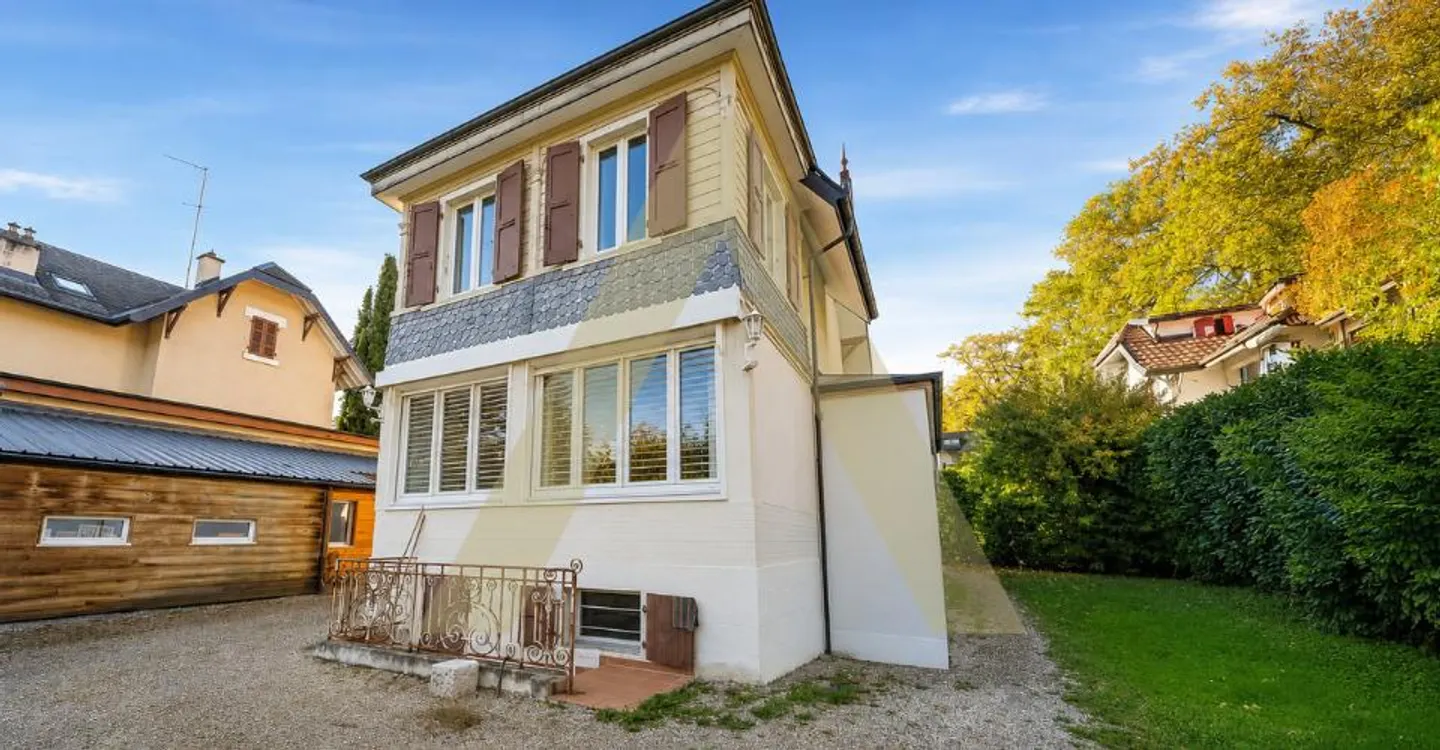 Charmantes Haus mit Renovierungspotenzial - Foto 4 von 13