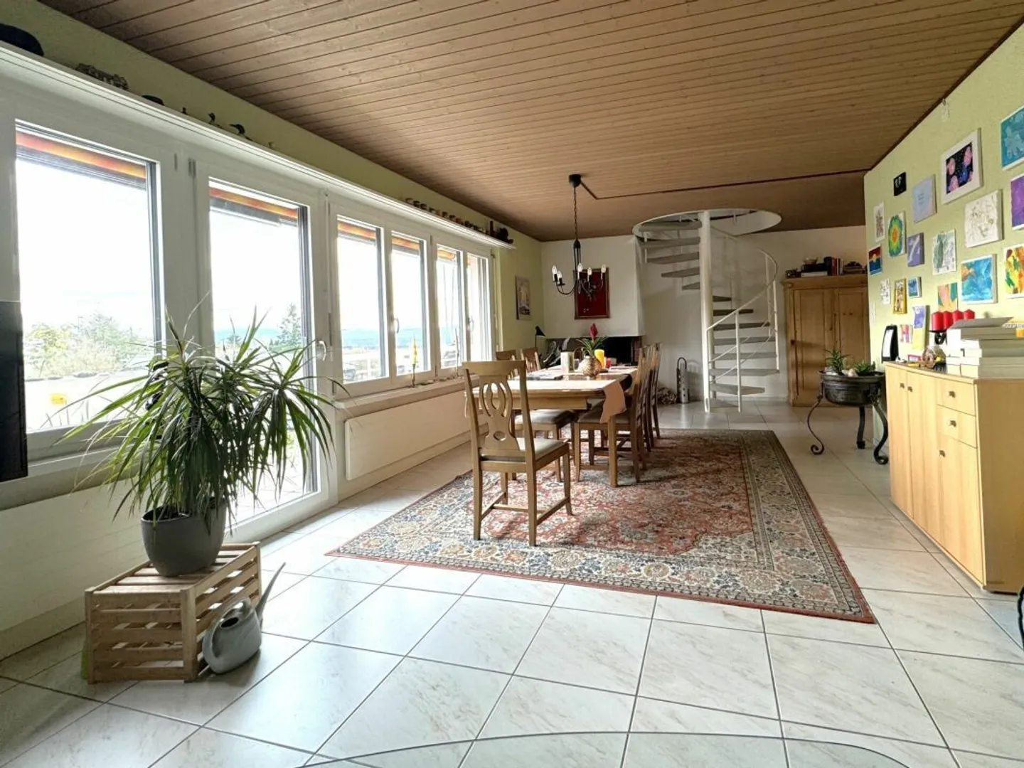 Appartement en duplex avec terrasse - Photo 4 sur 15
