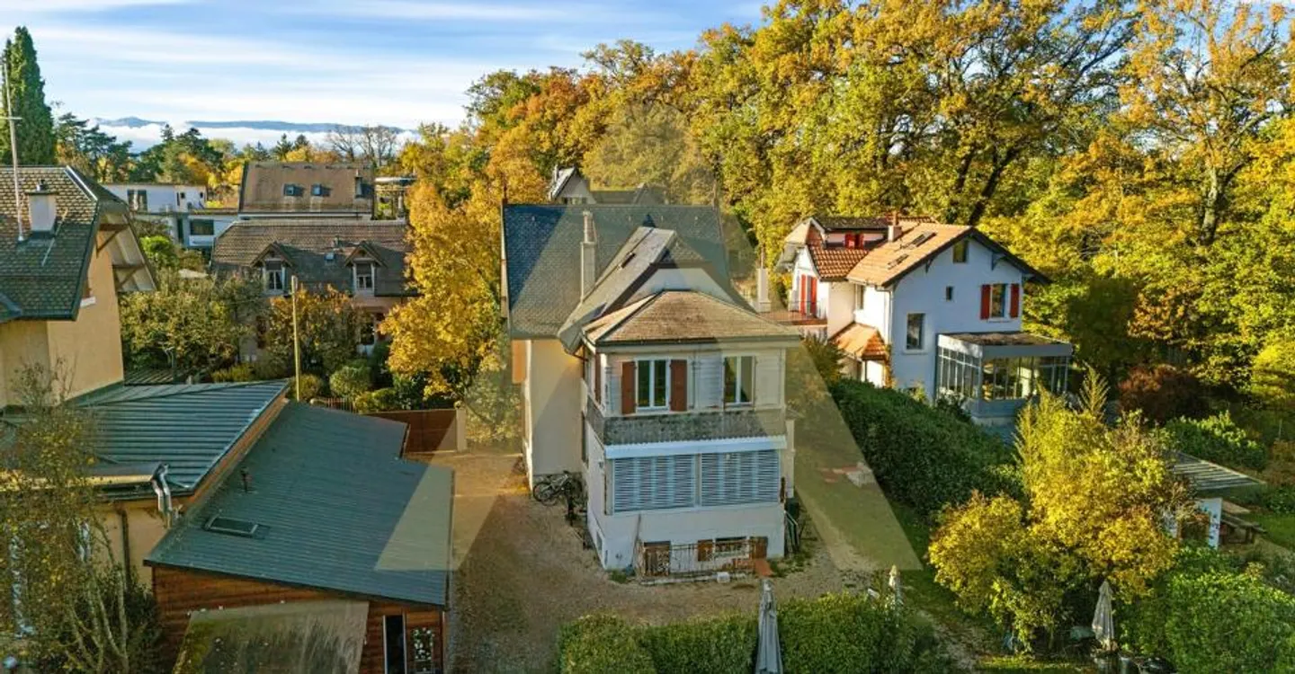 Charmantes Haus mit Renovierungspotenzial - Foto 6 von 13