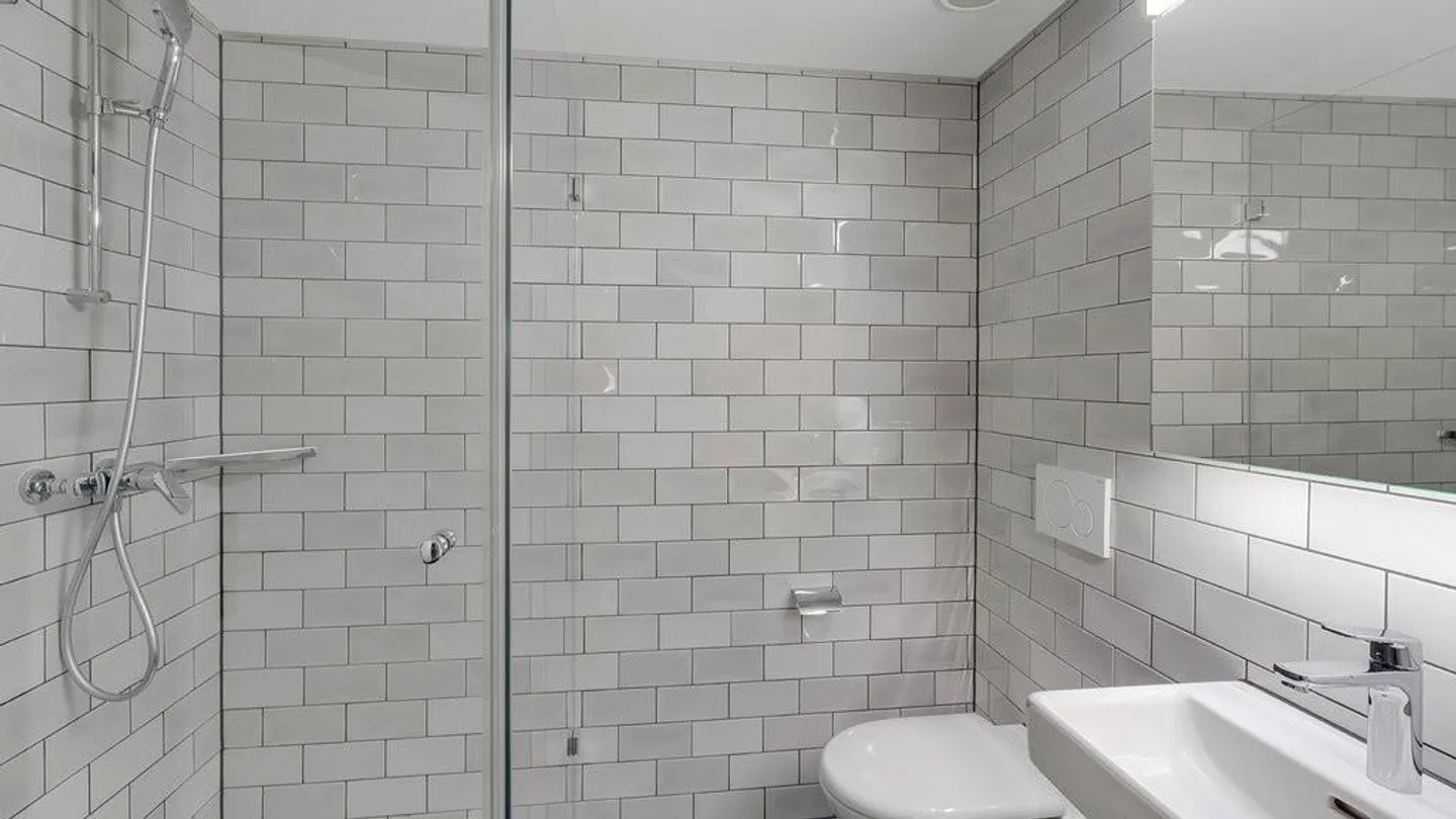 RENT WITHOUT DEPOSIT - Spacious Maisonette Apartment in the Green - Photo 9 of 10