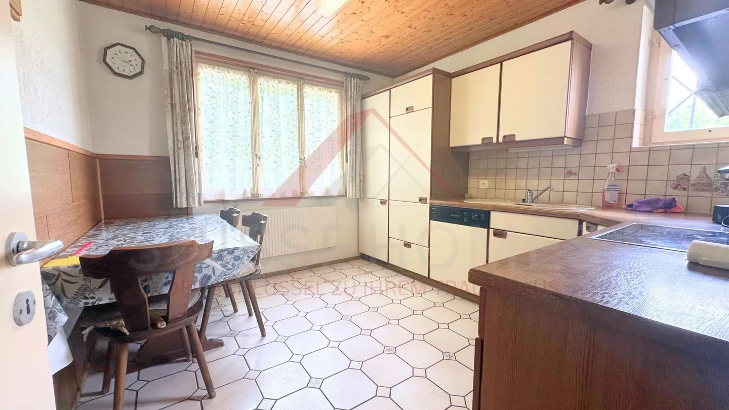 Villa familiale avec grand terrain - tranquillité absolue et emplacement privilégié - Photo 3 sur 19