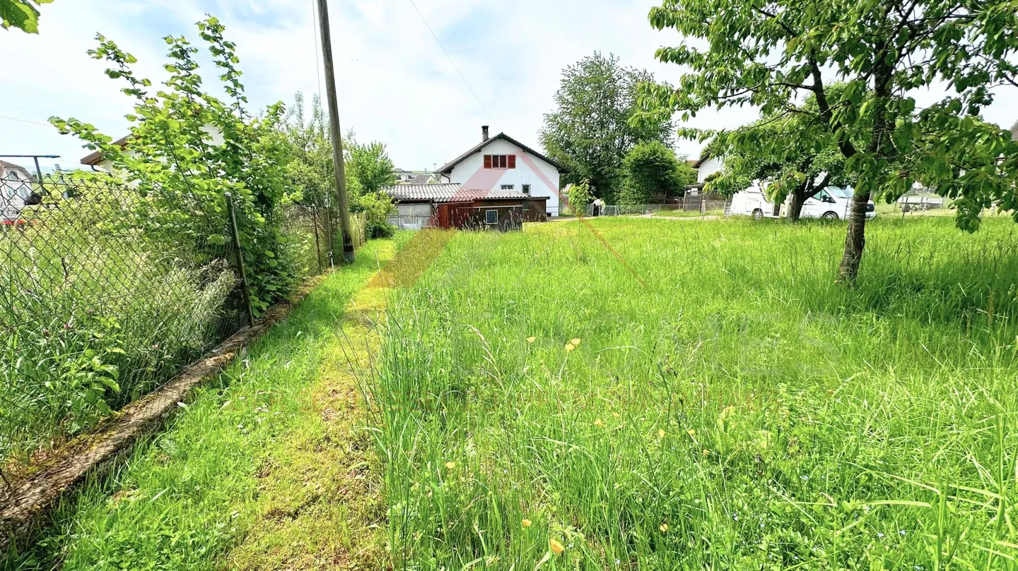 Villa familiale avec grand terrain - tranquillité absolue et emplacement privilégié - Photo 15 sur 19