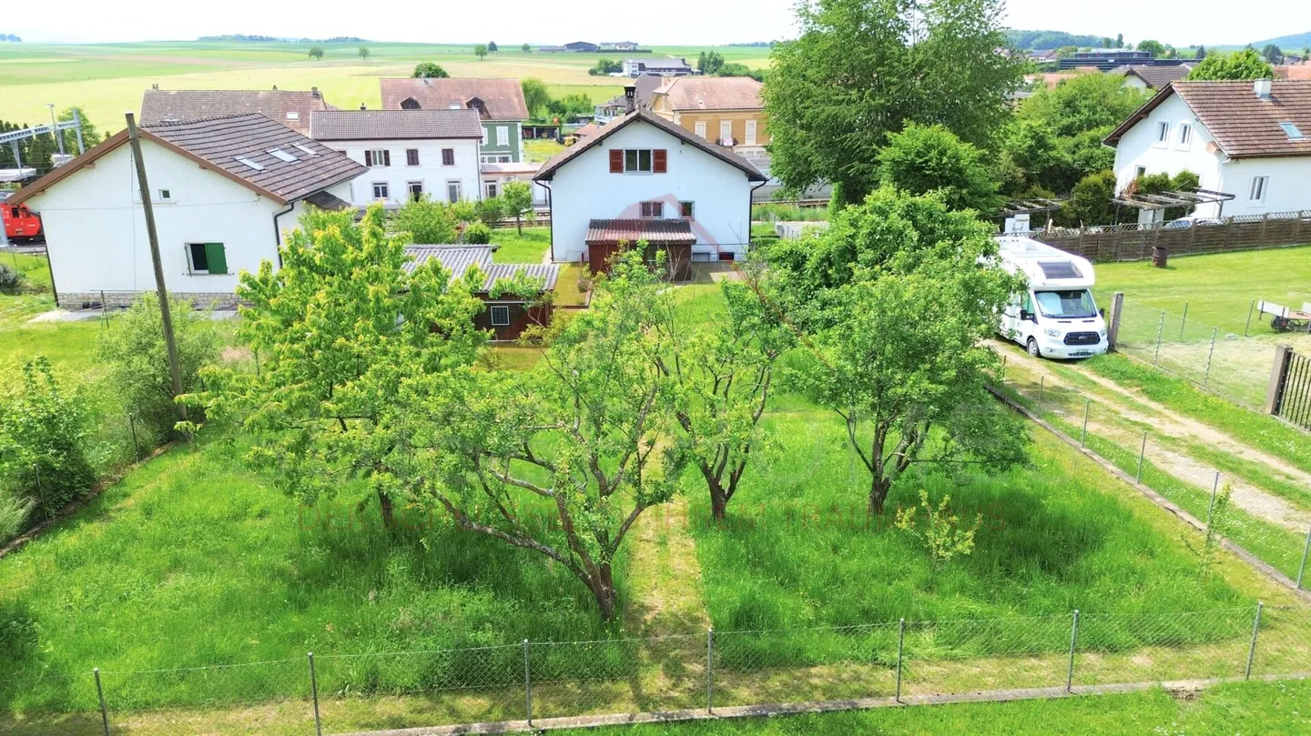 Villa familiale avec grand terrain - tranquillité absolue et emplacement privilégié - Photo 16 sur 19