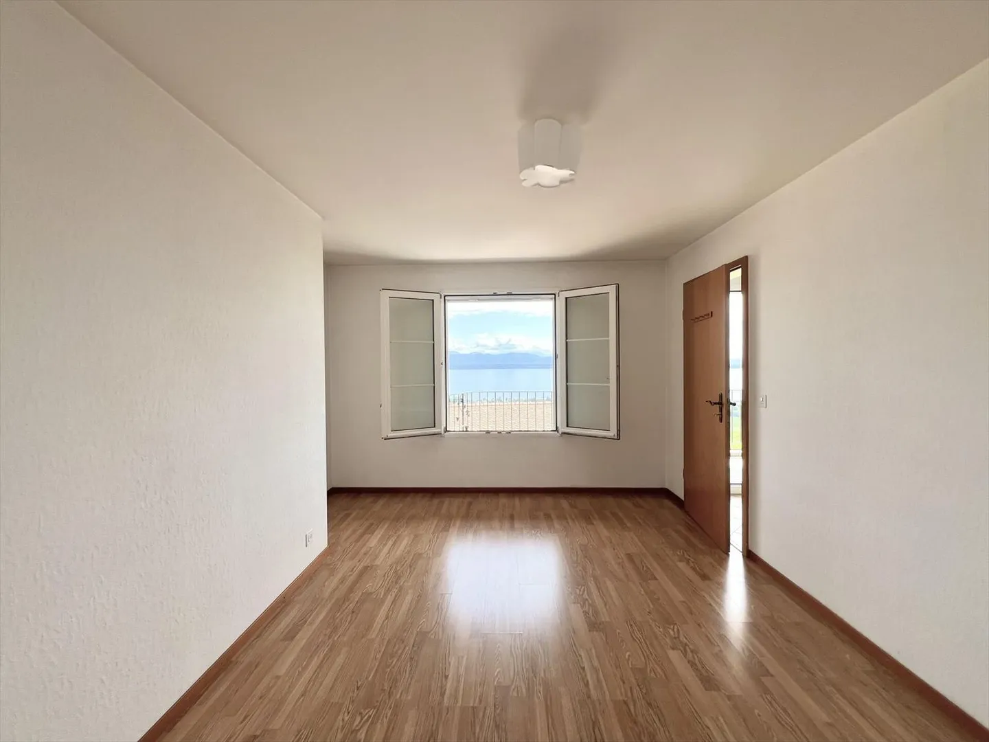 Appartamento con 3 camere da letto con vista panoramica - Bougy-Villars - Foto 9 di 13