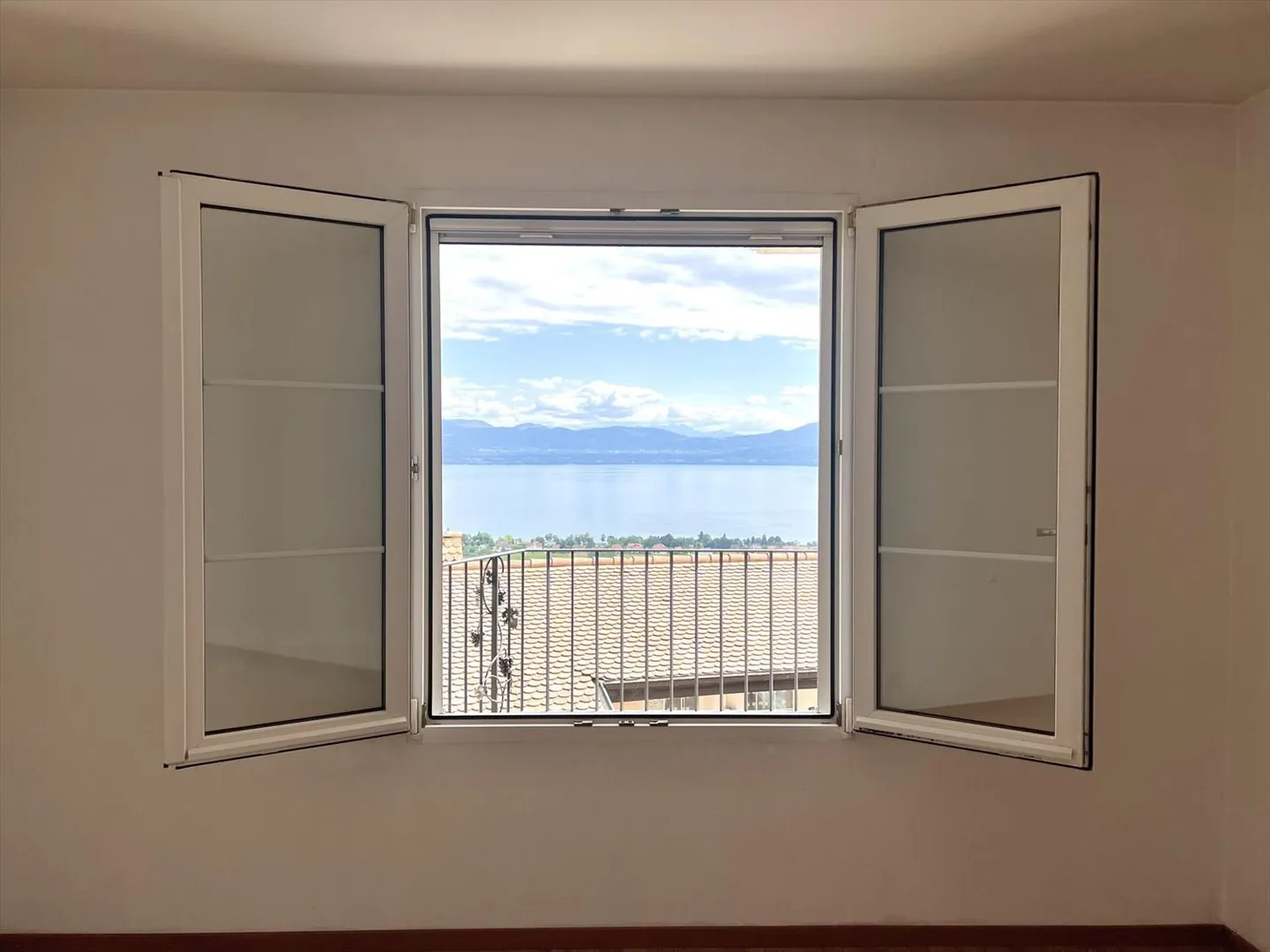 Appartamento con 3 camere da letto con vista panoramica - Bougy-Villars - Foto 10 di 13