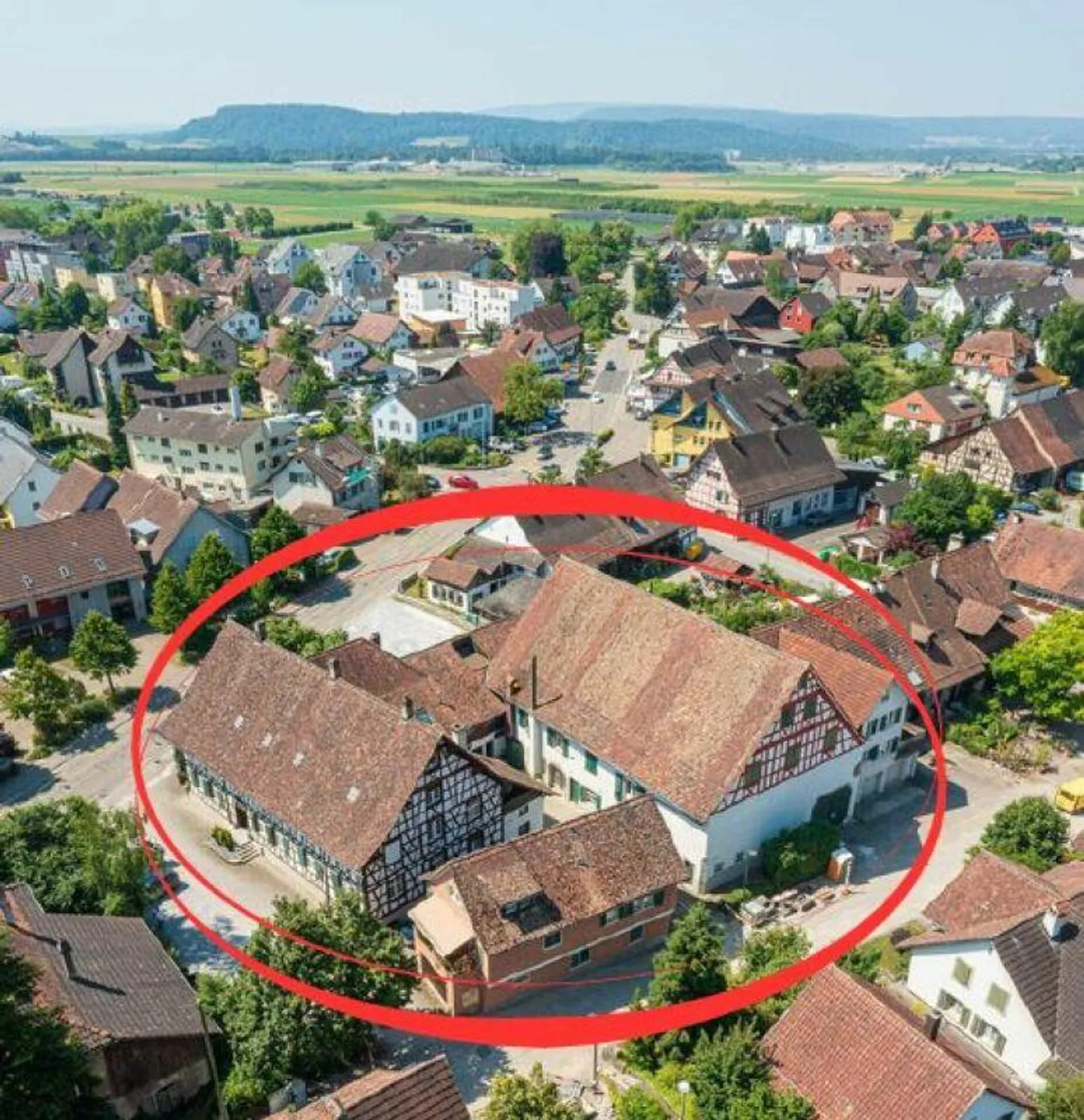 Proprietà residenziale e commerciale nel centro di Rafz - Foto 3 di 13