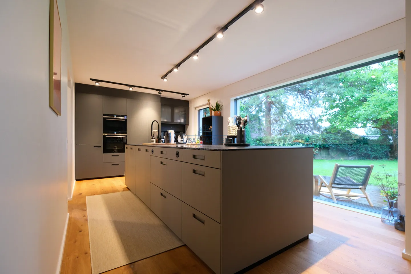 Move in & feel good - renovated home on the sunny slope of Oberwil - Photo 2 of 14