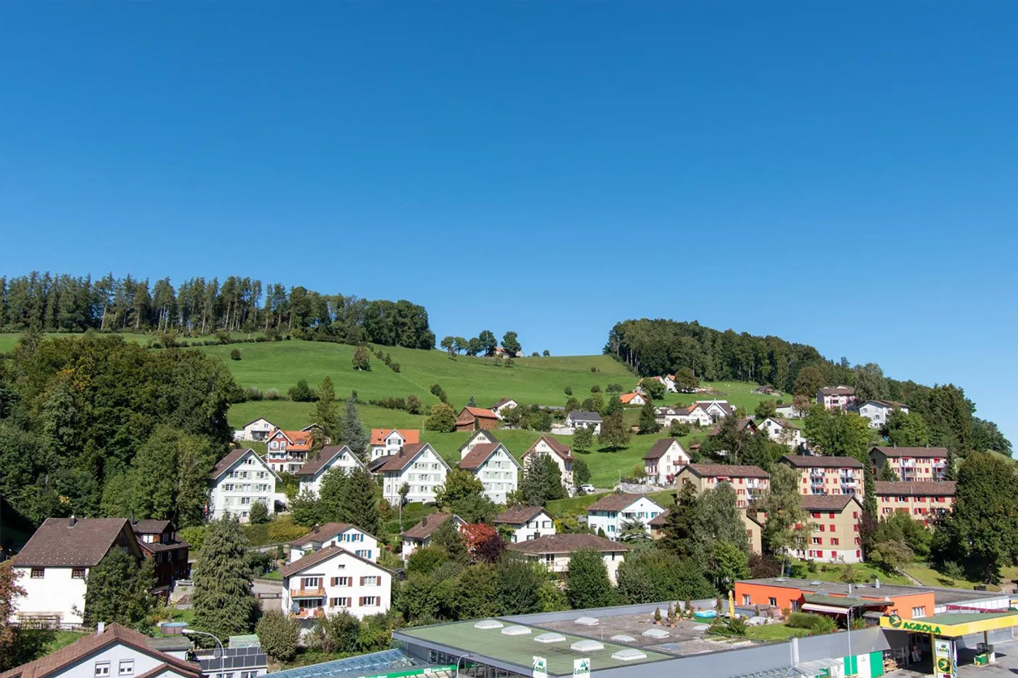Appartamento soleggiato di 3,5 stanze con vista - Foto 13 di 13