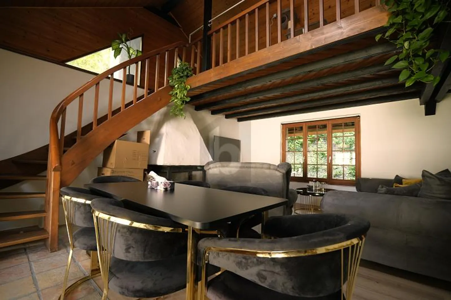 Stepped house for rent - Photo 2 of 6