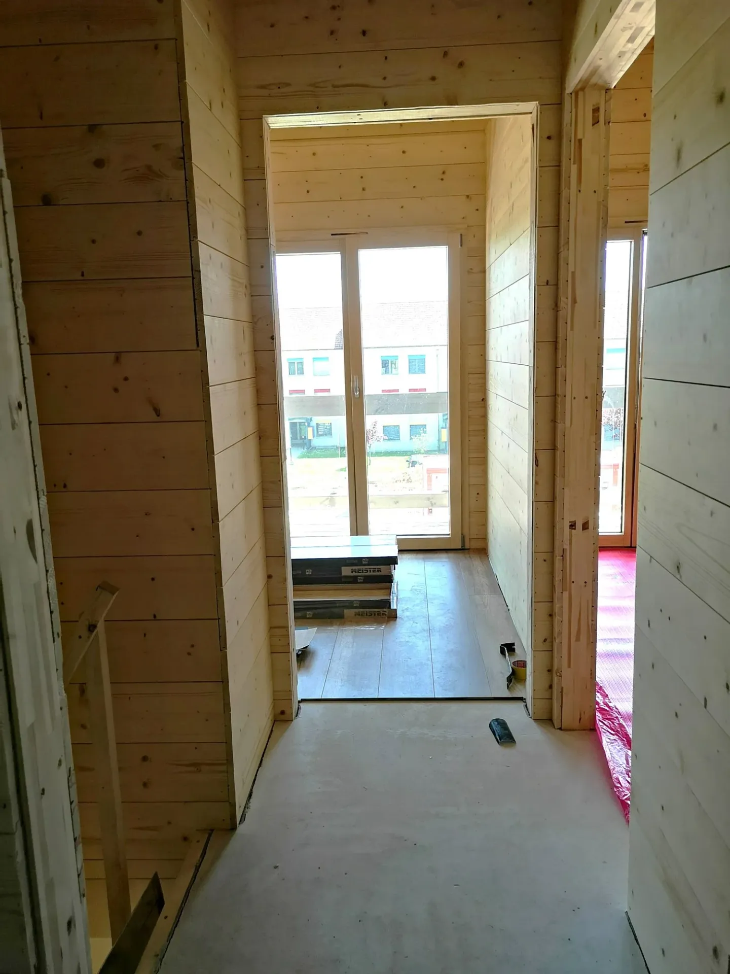 Maison moderne en madrier massif, maison sur parcelle 1288, libre de suite - Foto 17 von 27