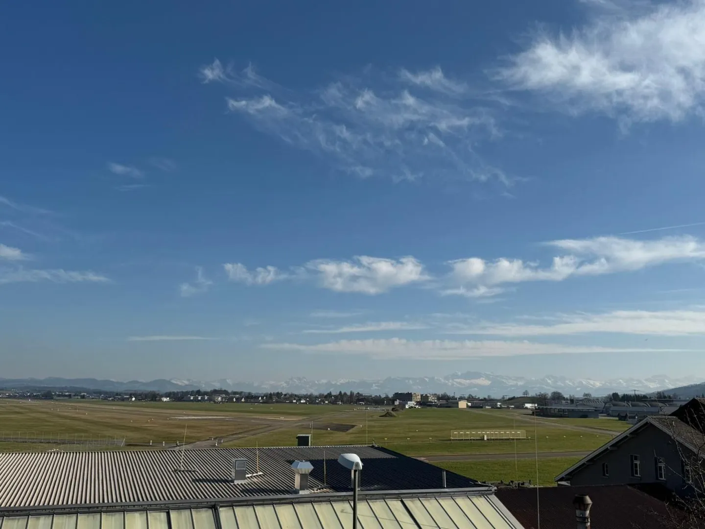 Appartement penthouse luxueux avec 4 terrasses, cheminée et vue panoramique - Photo 7 sur 10