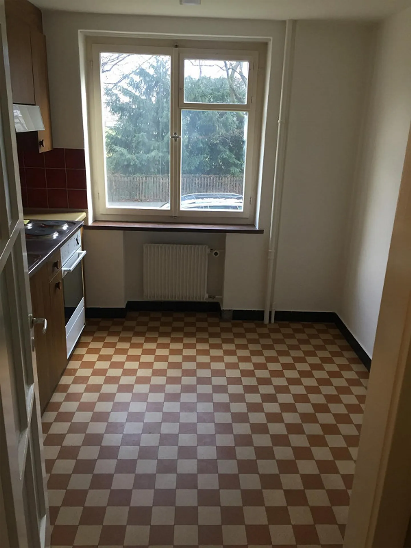 Quiet and affordable old building apartment - Photo 3 of 7