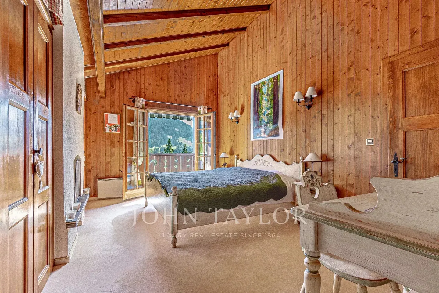 Magnifico chalet immerso in un'oasi di verde con vista sulle montagne - Foto 6 di 8