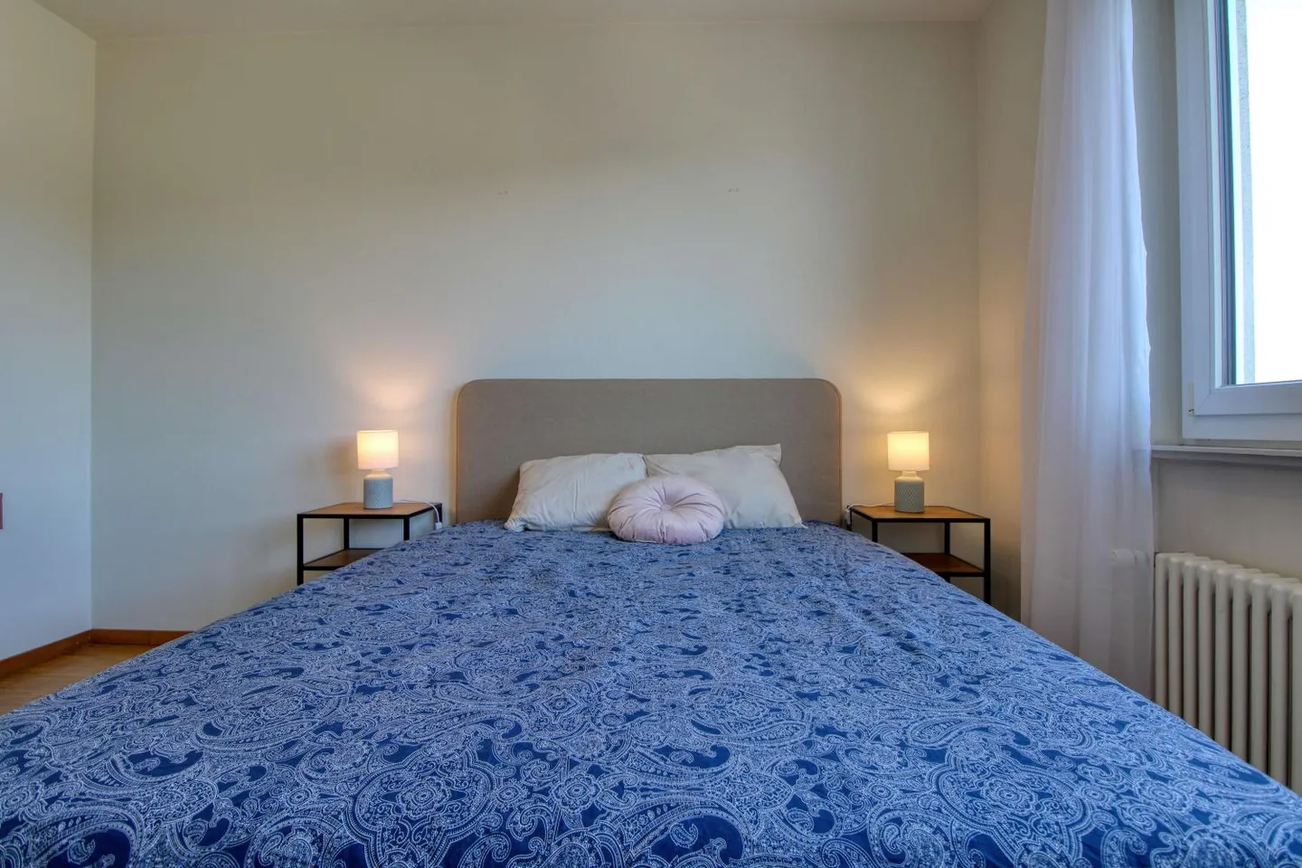 Elegant Coliving with Stunning Lake and Mountain Views - Photo 3 of 29
