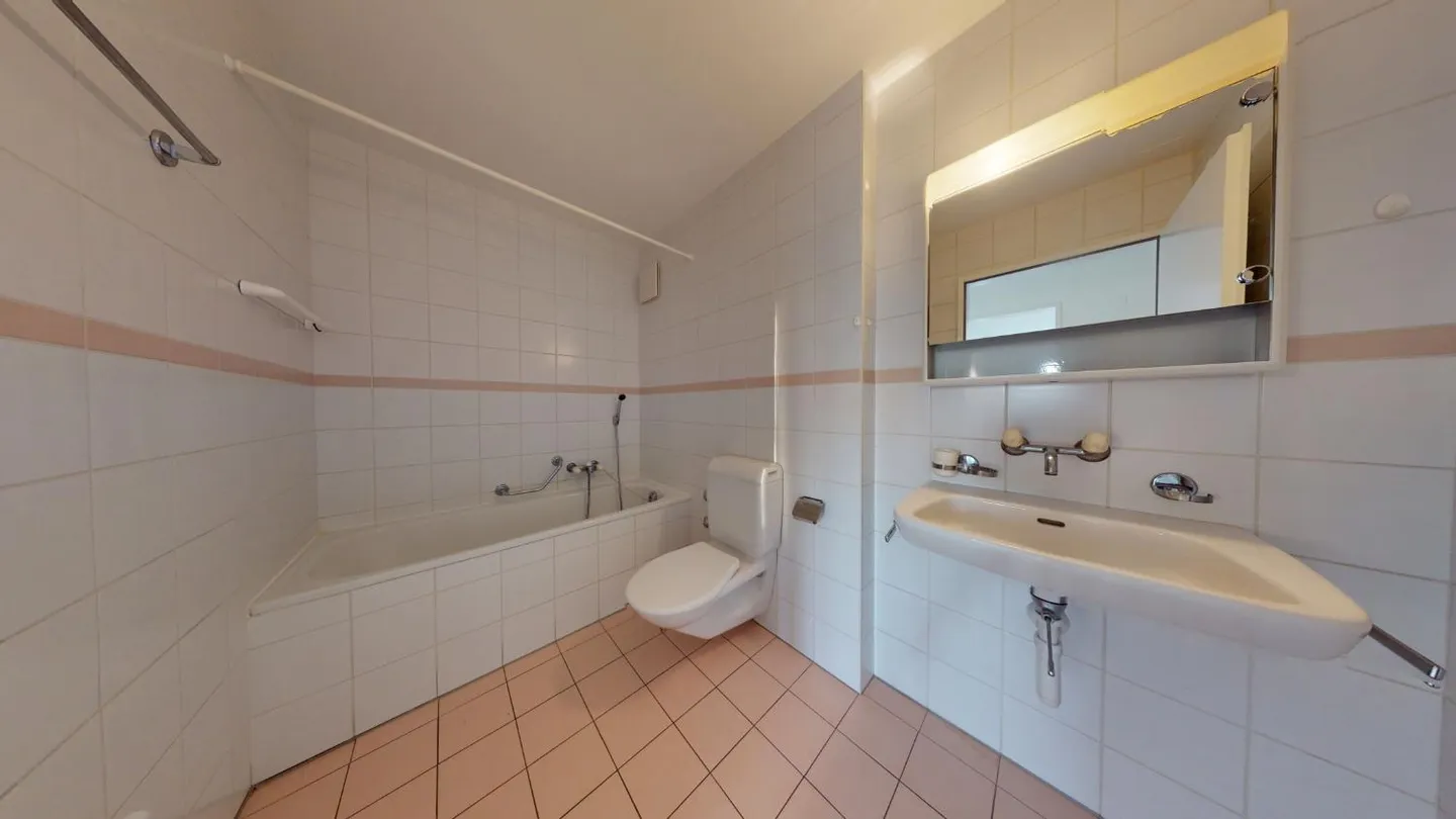 3.5 Room Apartment - Photo 5 of 7