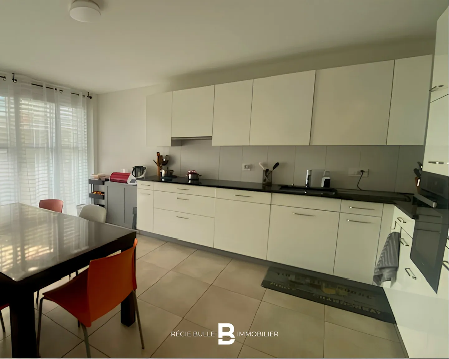 La Tour-de-Trême - Wunderschöne 4,5 Zimmer im 3. Stock zu vermieten - Foto 3 von 7