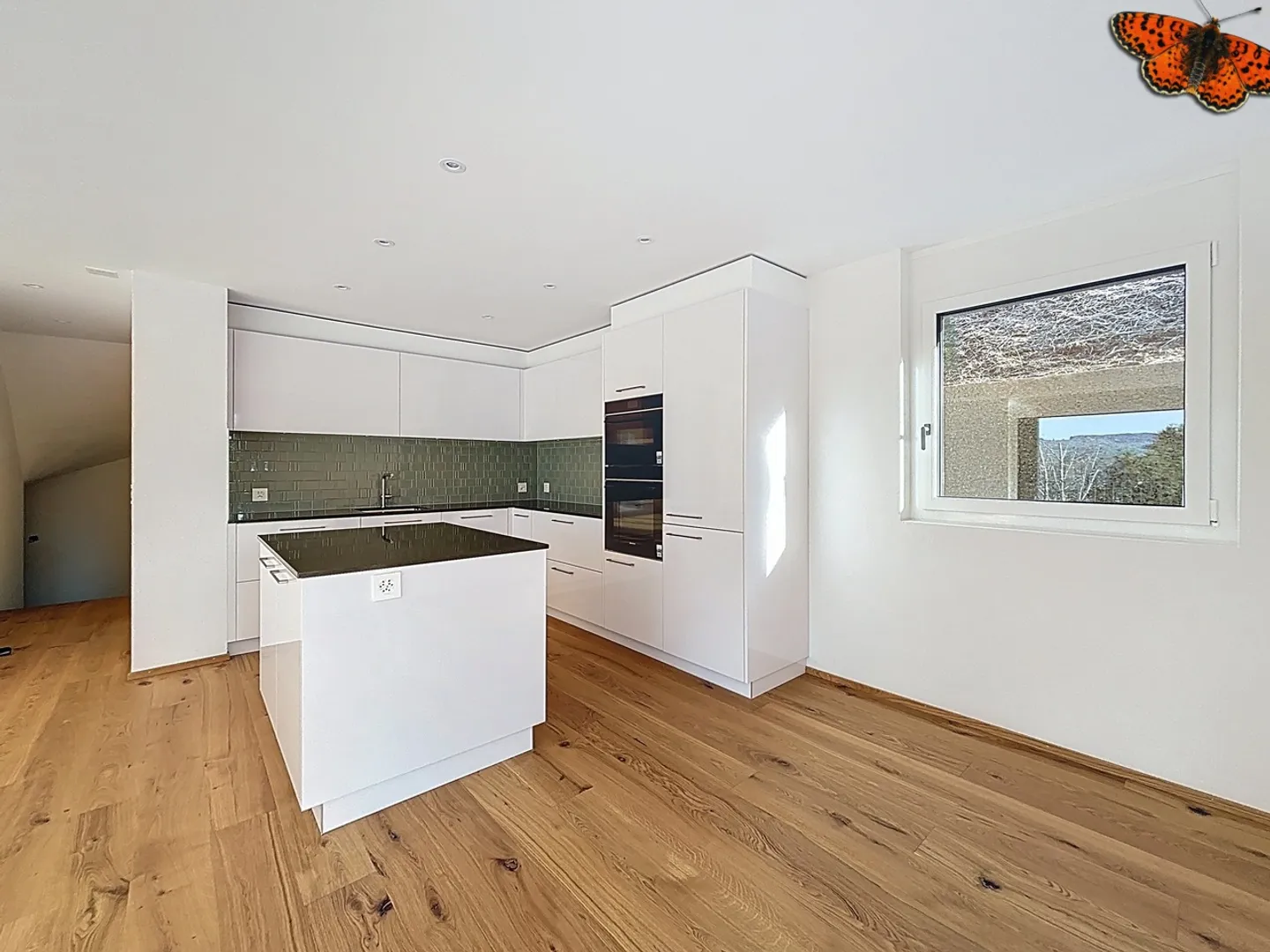 VILLA MAGNIFICA CON VISTA LAGO DISPONIBILE IMMEDIATAMENTE - Foto 2 di 14