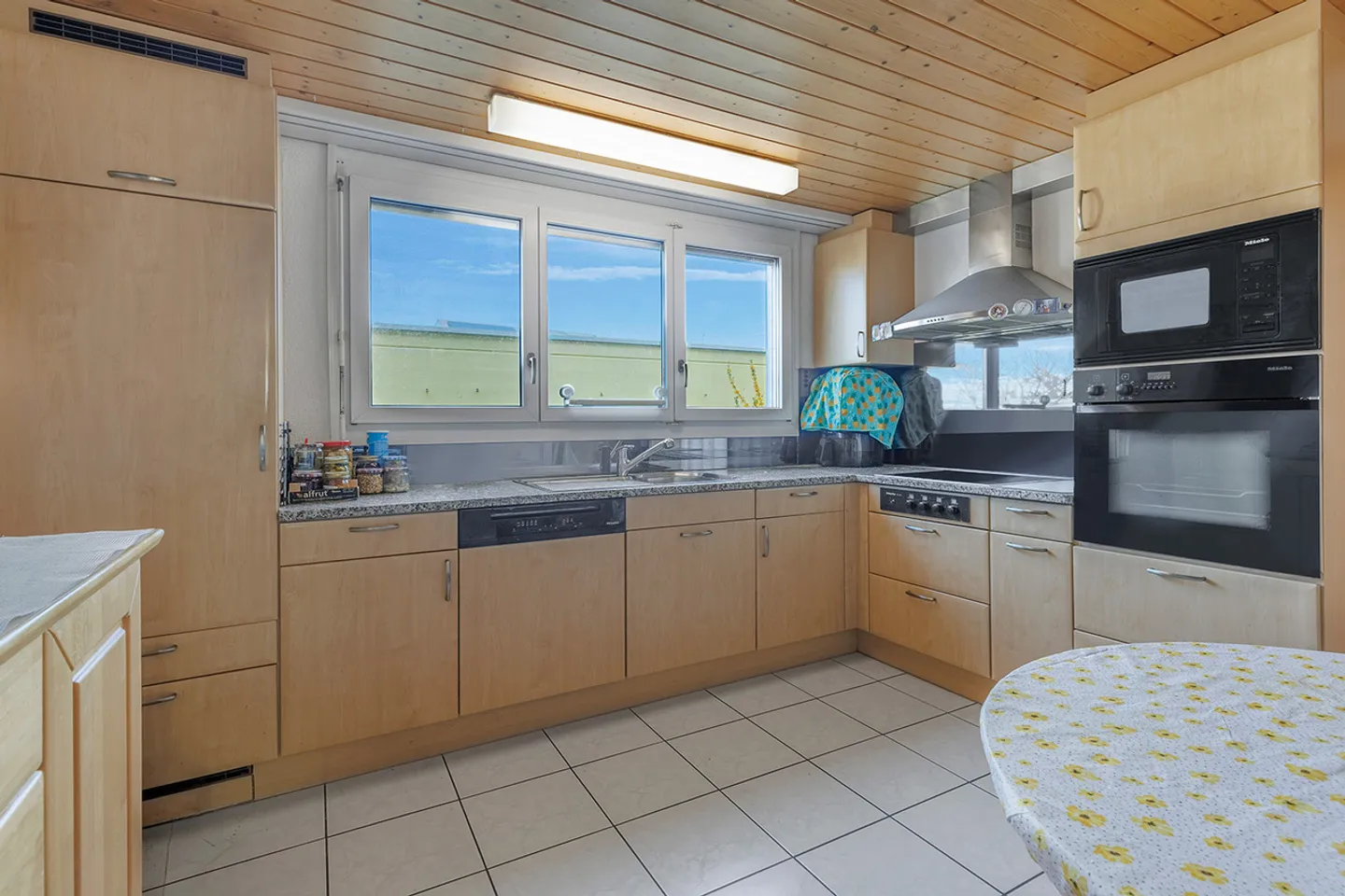 Bonheur familial près du lac de Constance et de l'école - Photo 2 sur 7